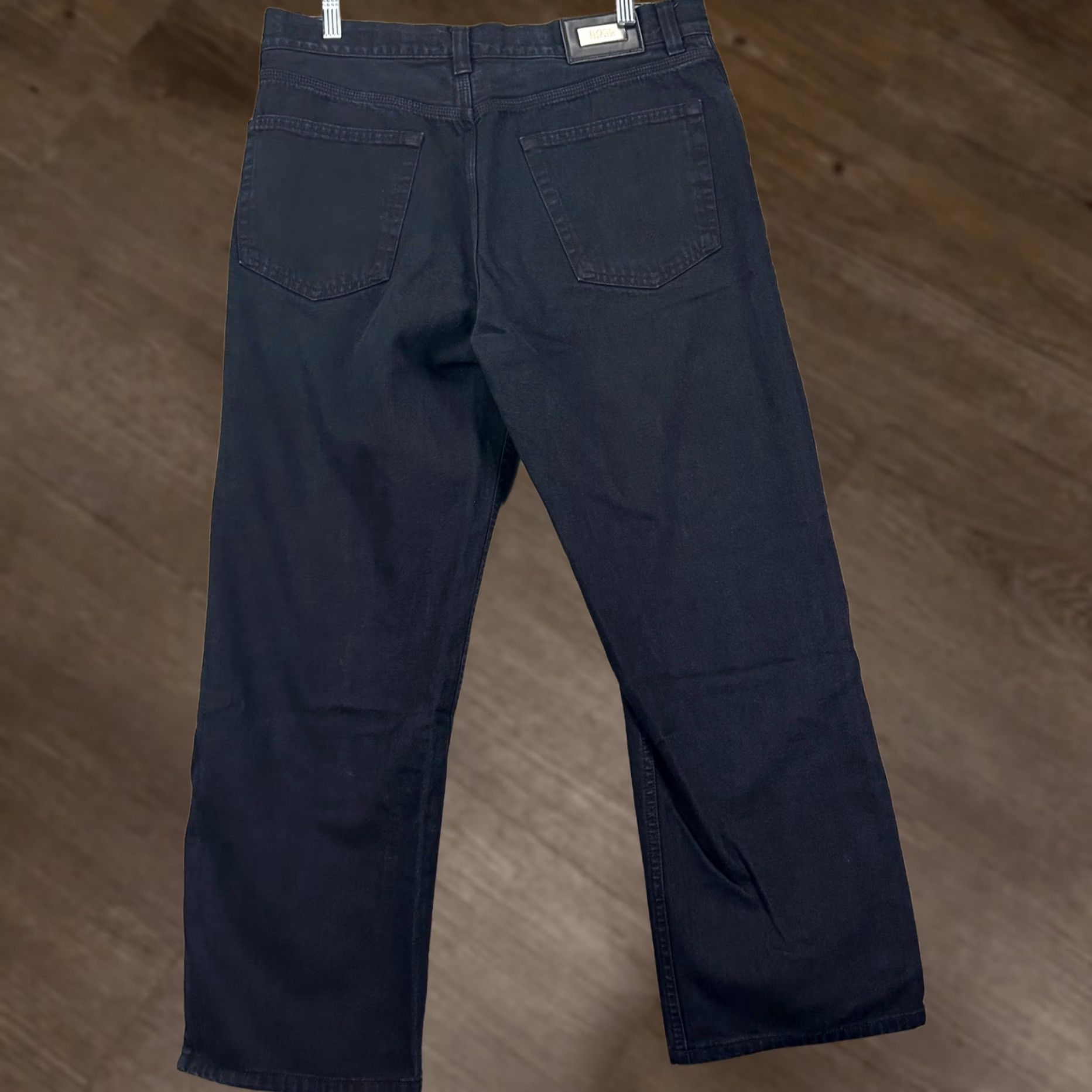 Hugo Boss BOSS Hugo Boss Alabama Straight Leg Jeans Black Denim 5-Pocket Mens 35x30 EUC Size US 35 - 1 Thumbnail