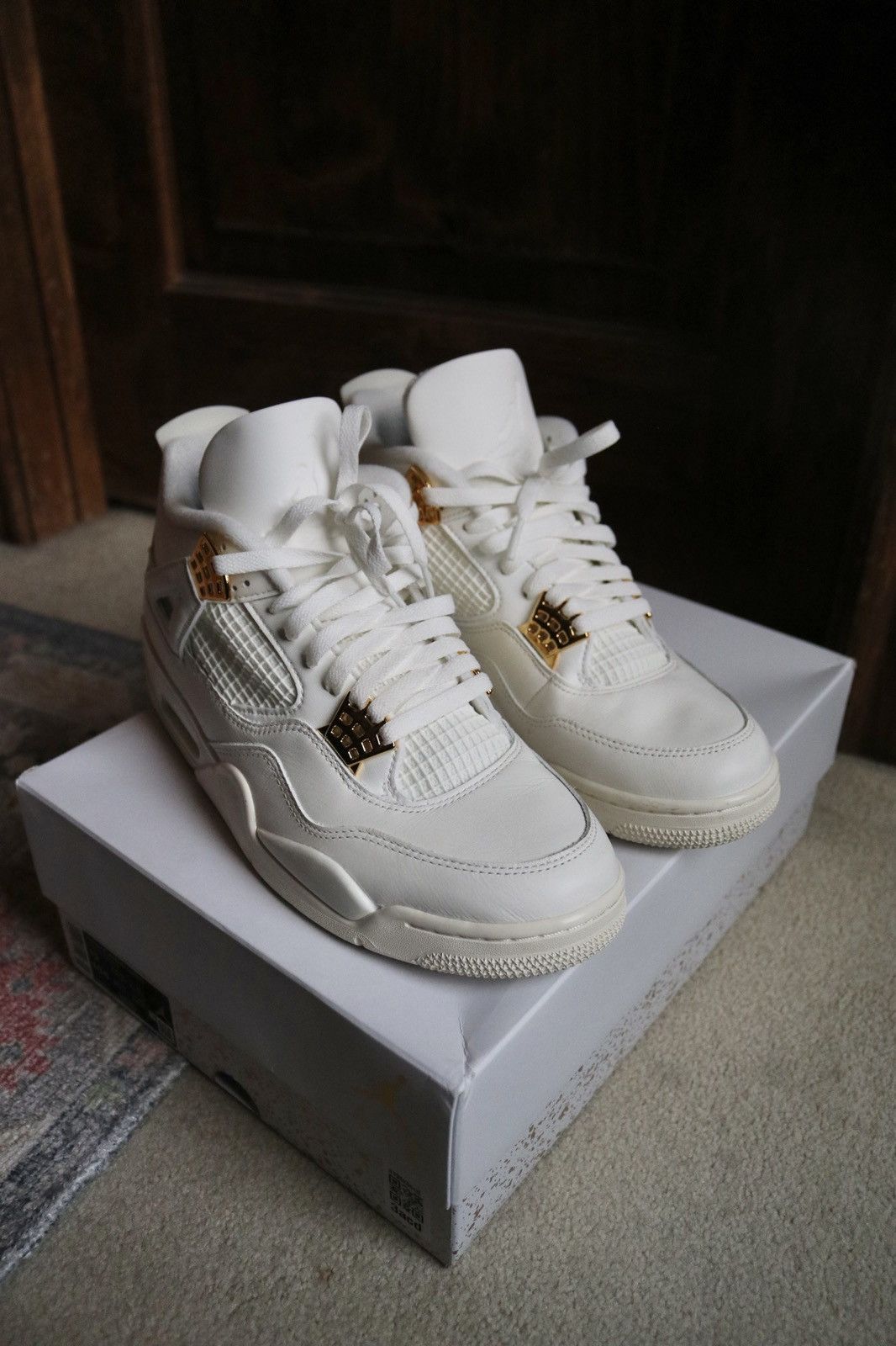 Jordan Brand WMNS Jordan 4 Retro 'Metallic Gold' Size US 10 / EU 43 - 11 Thumbnail