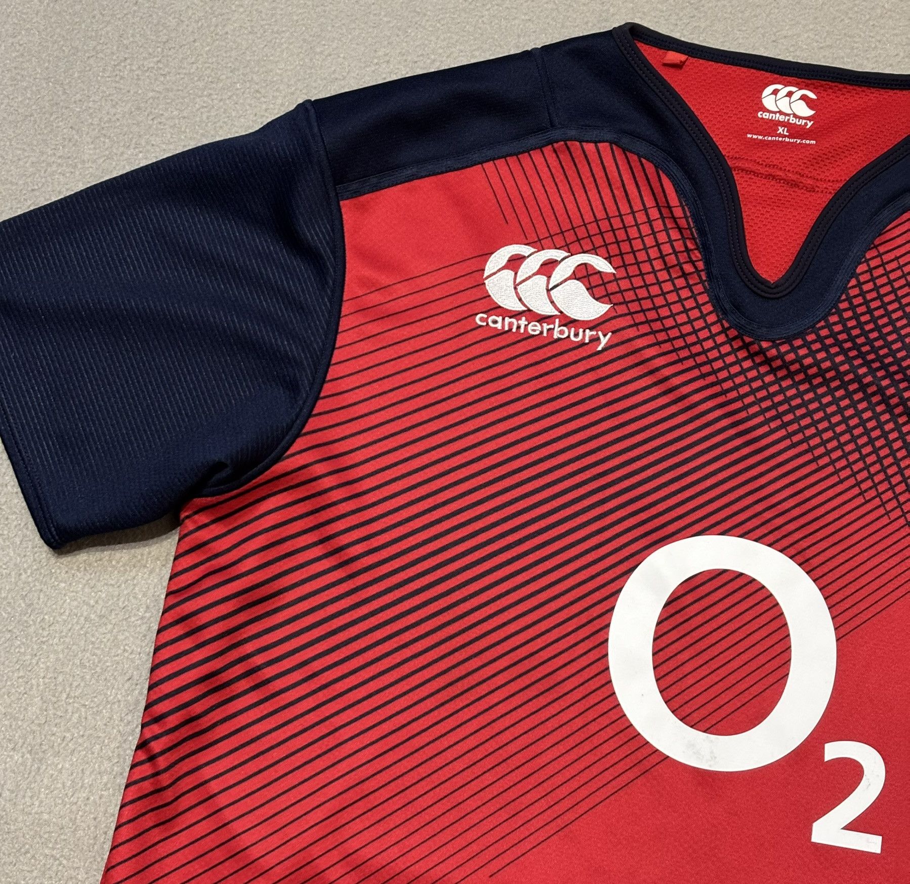 Canterbury of New Zealand England Rugby 2015/2016 Canterbury Jersey Size XL Size US XL / EU 56 / 4 - 7 Thumbnail