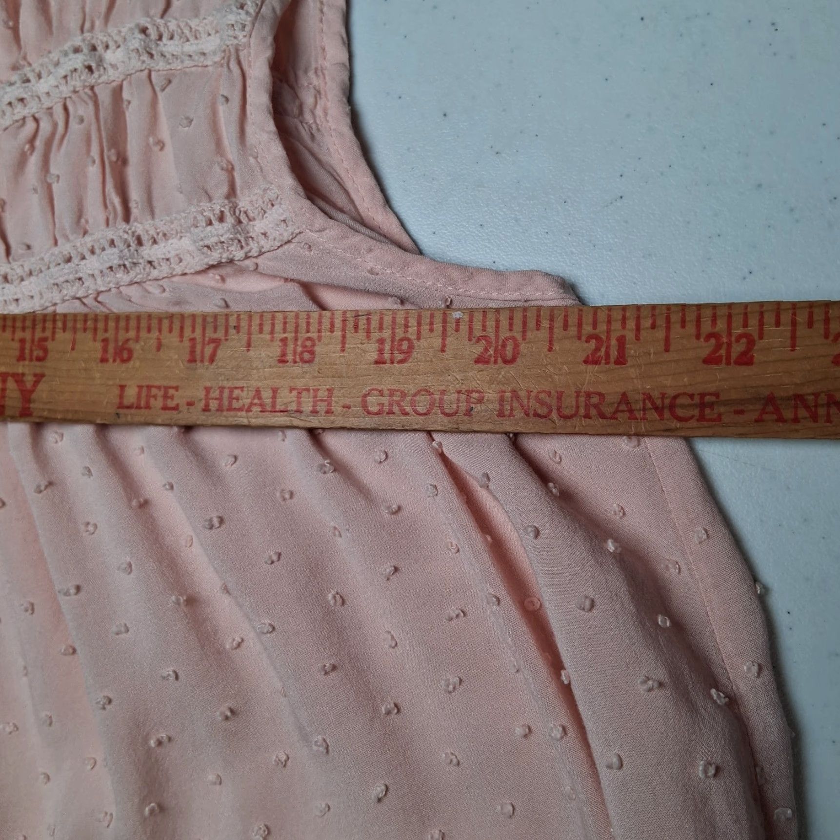 Torrid Torrid Blouse Size 0 US 12 Sleeveless Pink Swiss Dot Peasant Crochet Feminine Size XS / US 0-2 / IT 36-38 - 4 Thumbnail