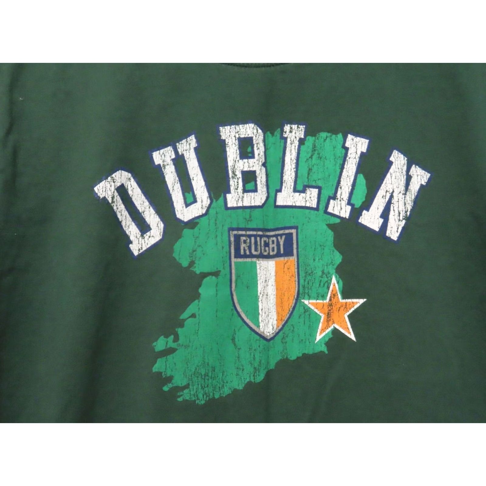 Vintage American Rag Cie T-Shirt Dublin Rugby Ireland Green Graphic Tee Mens M Size US M / EU 48-50 / 2 - 3 Thumbnail