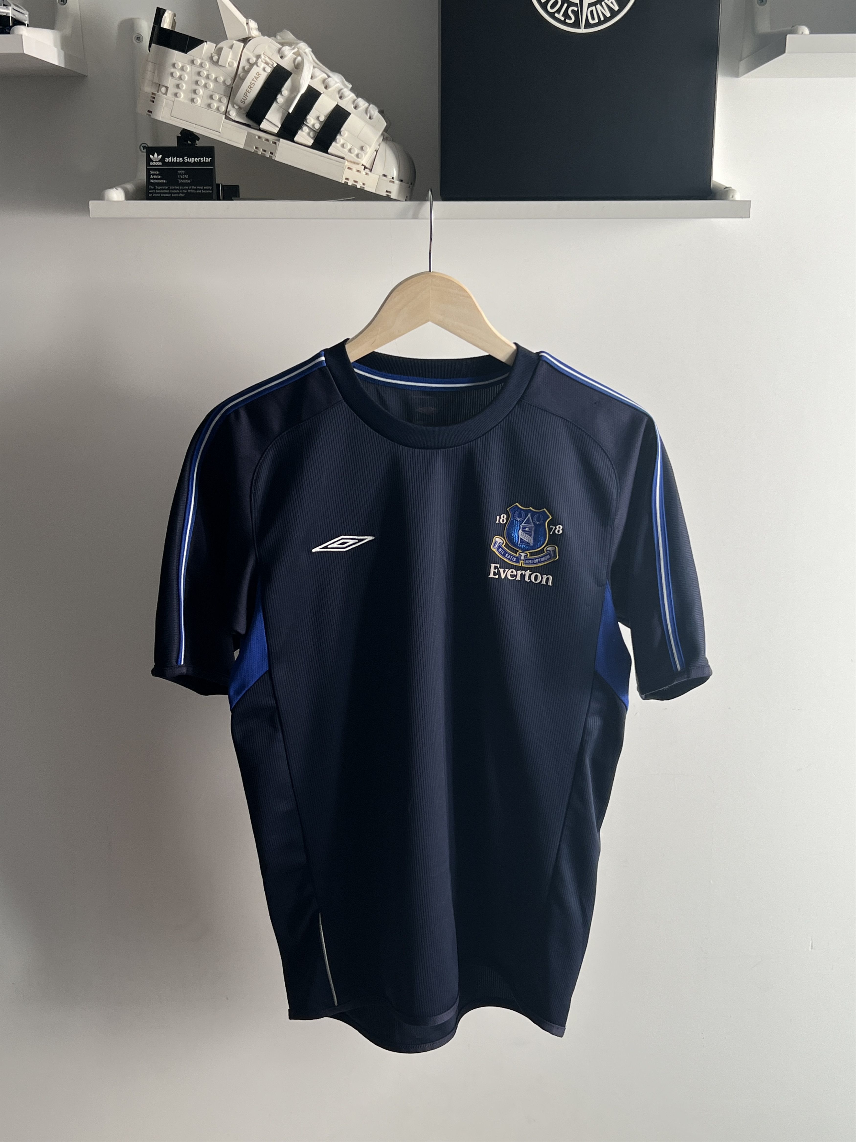 Umbro × Vintage Soccer Jersey Umbro Everton 00s Vintage Training Size US S / EU 44-46 / 1 - 1 Thumbnail