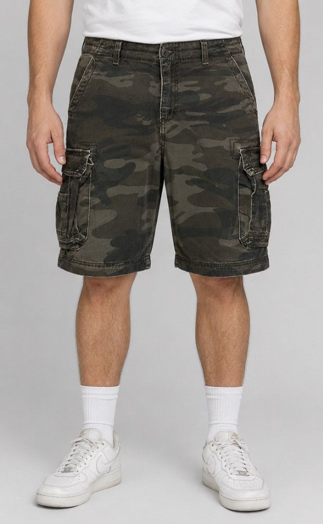 UNIONBAY Vintage Y2K Unionbay Mens Camo Cargo Shorts Green Size 36 Size US 36 / EU 52 - 1 Thumbnail