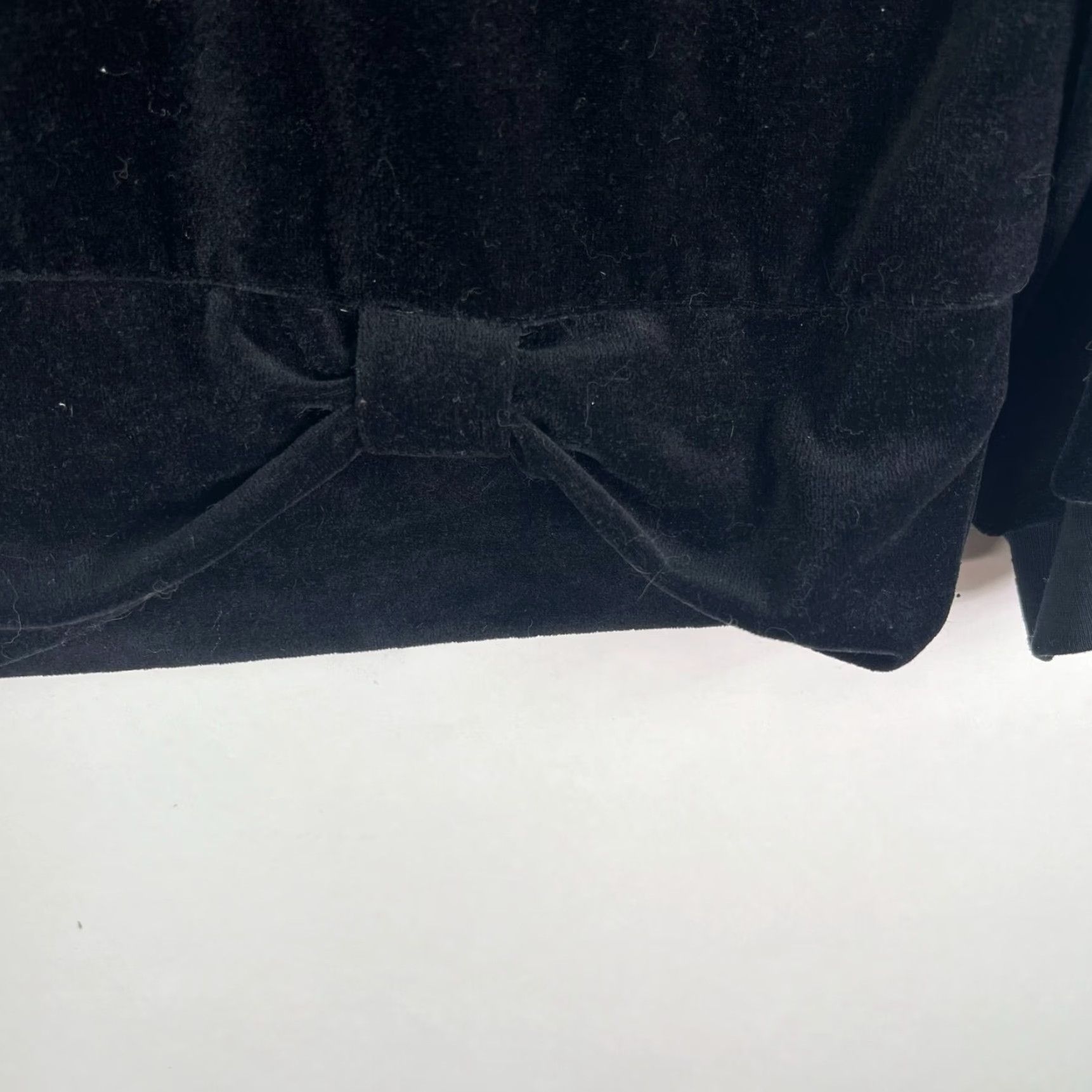 Velour VINTAGE Pykettes Velvet Geometric Jewel 3/4 Sleeve Round Neck Sweater Top Womens S Black Size S / US 4 / IT 40 - 4 Thumbnail
