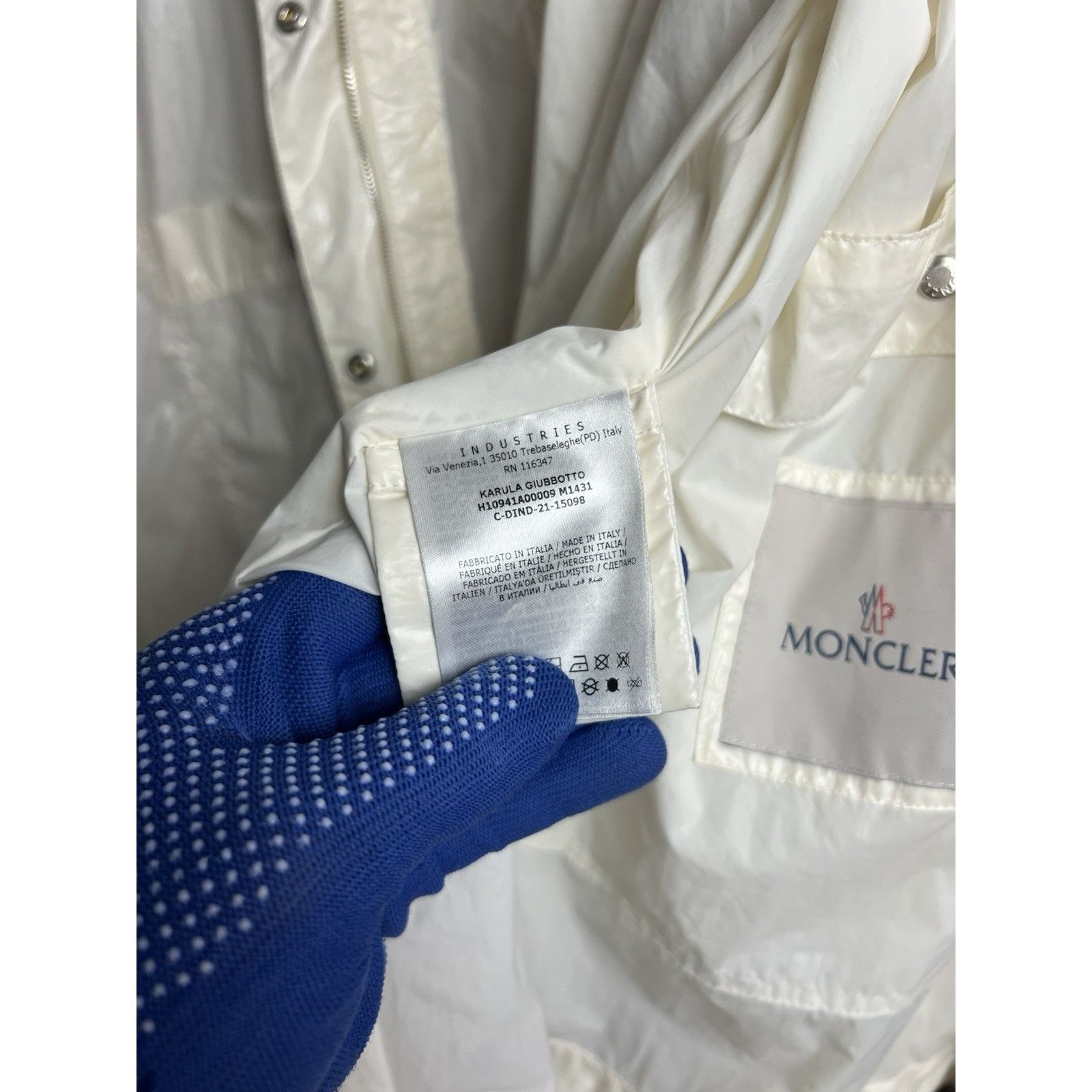 Moncler Moncler Carula Giubbotto Genius 2 White Waterproof Scarf Jac Size M / US 6-8 / IT 42-44 - 13 Thumbnail