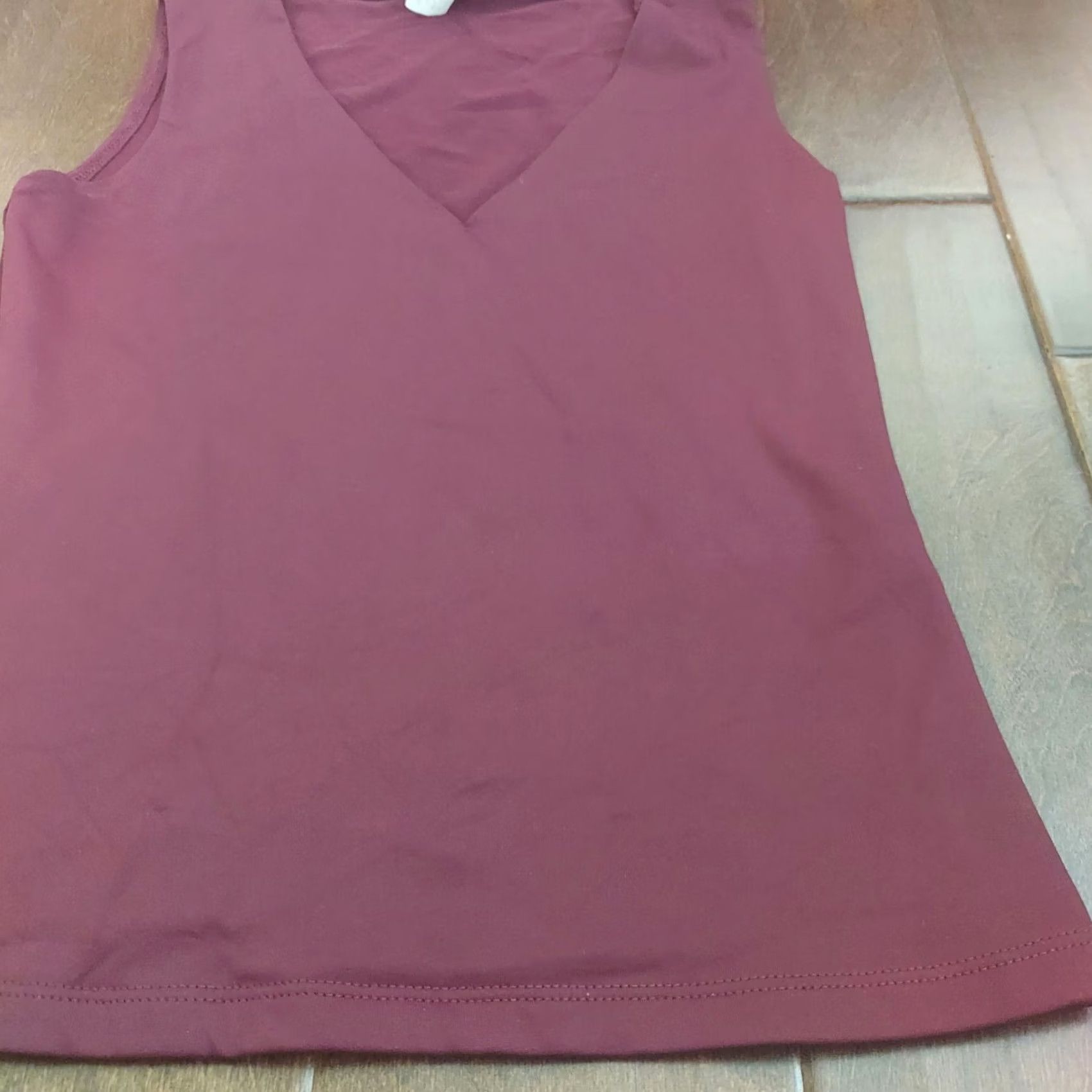 Vintage Be Cool Tank Top Be Cool Girl's Maroon V-Neck Sleeveless Tank M Teens Shirt Womens? Size M / US 6-8 / IT 42-44 - 5 Thumbnail