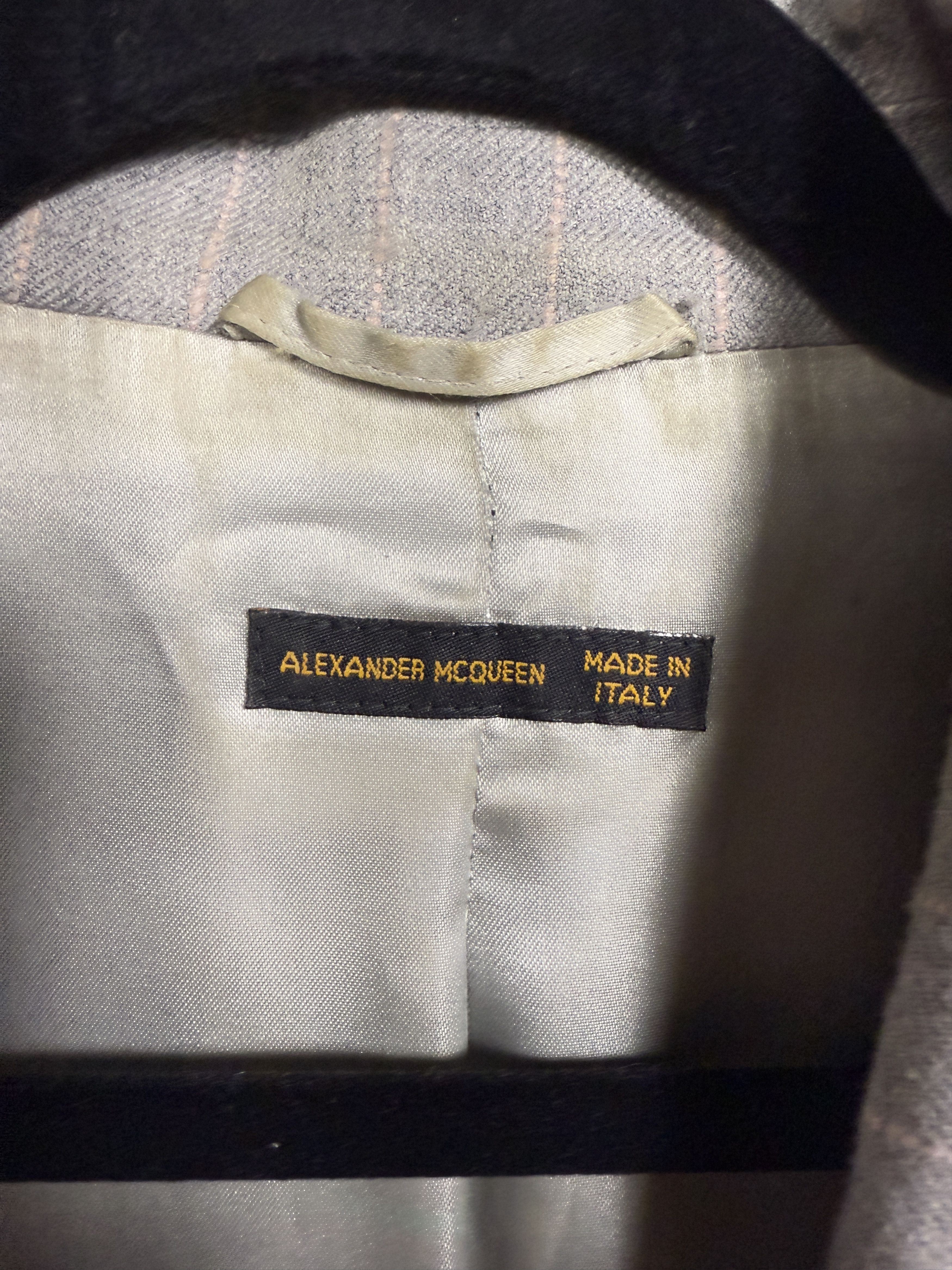 Alexander McQueen Fall 1999 Alexander McQueen 'The Overlook' Fantail Coat Size M / US 6-8 / IT 42-44 - 4 Thumbnail