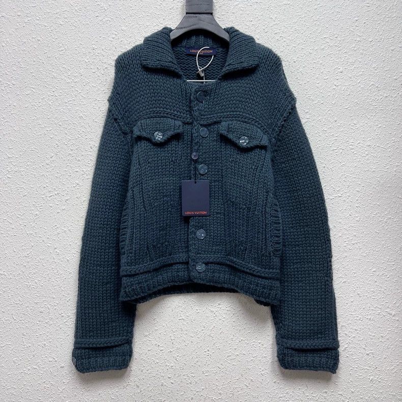 Louis Vuitton Louis Vuitton Knit Button Sweater Jacket Size US S / EU 44-46 / 1 - 1 Thumbnail