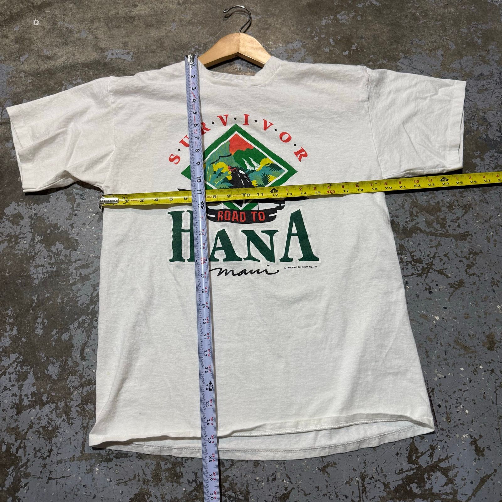 Vintage Vintage 1994 Road To Hana Survivor Tee Sz L Size US L / EU 52-54 / 3 - 6 Thumbnail