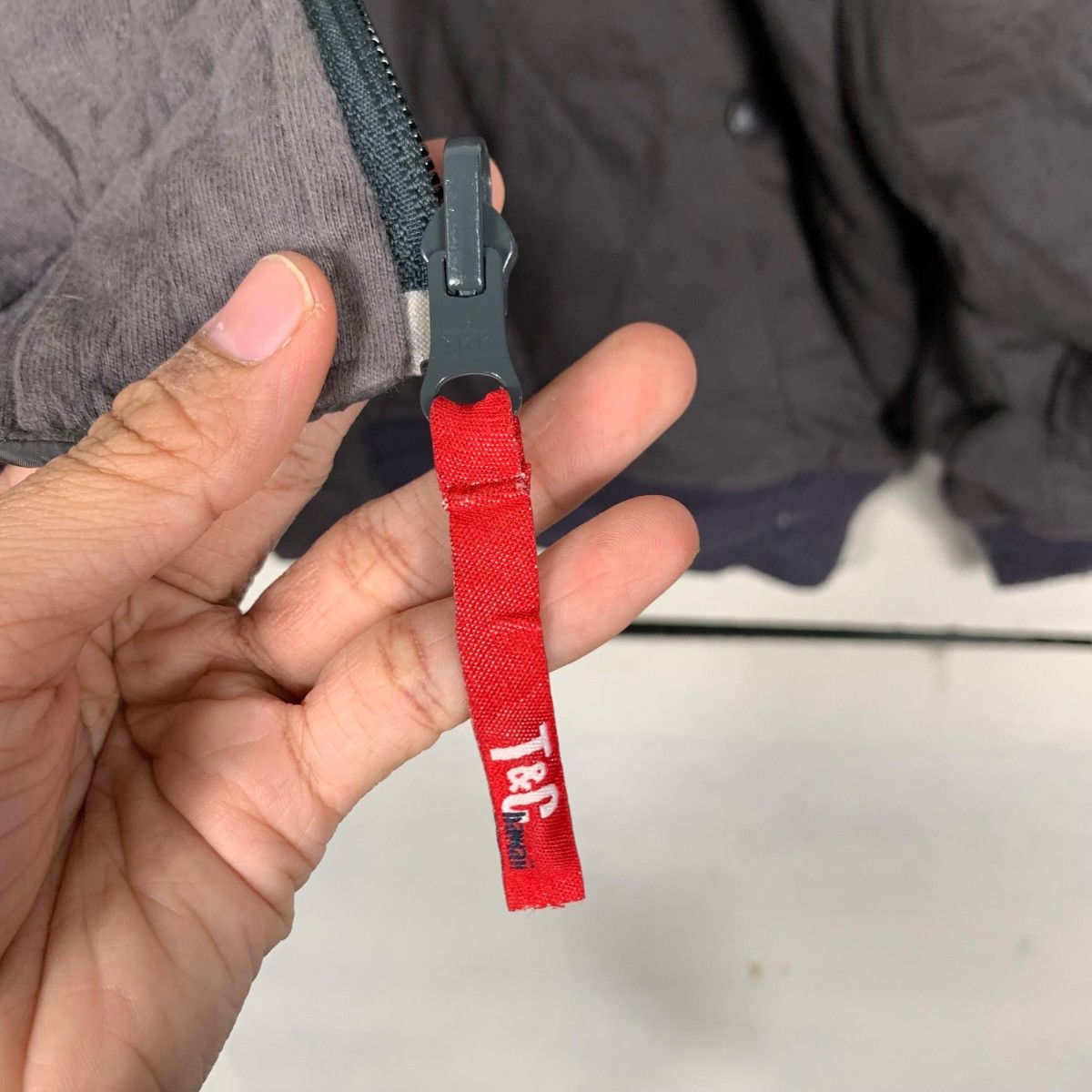 Other T&C SURF Designs Hawaii Reversible Bomber Jacket #2382-C107 Size US L / EU 52-54 / 3 - 17 Thumbnail