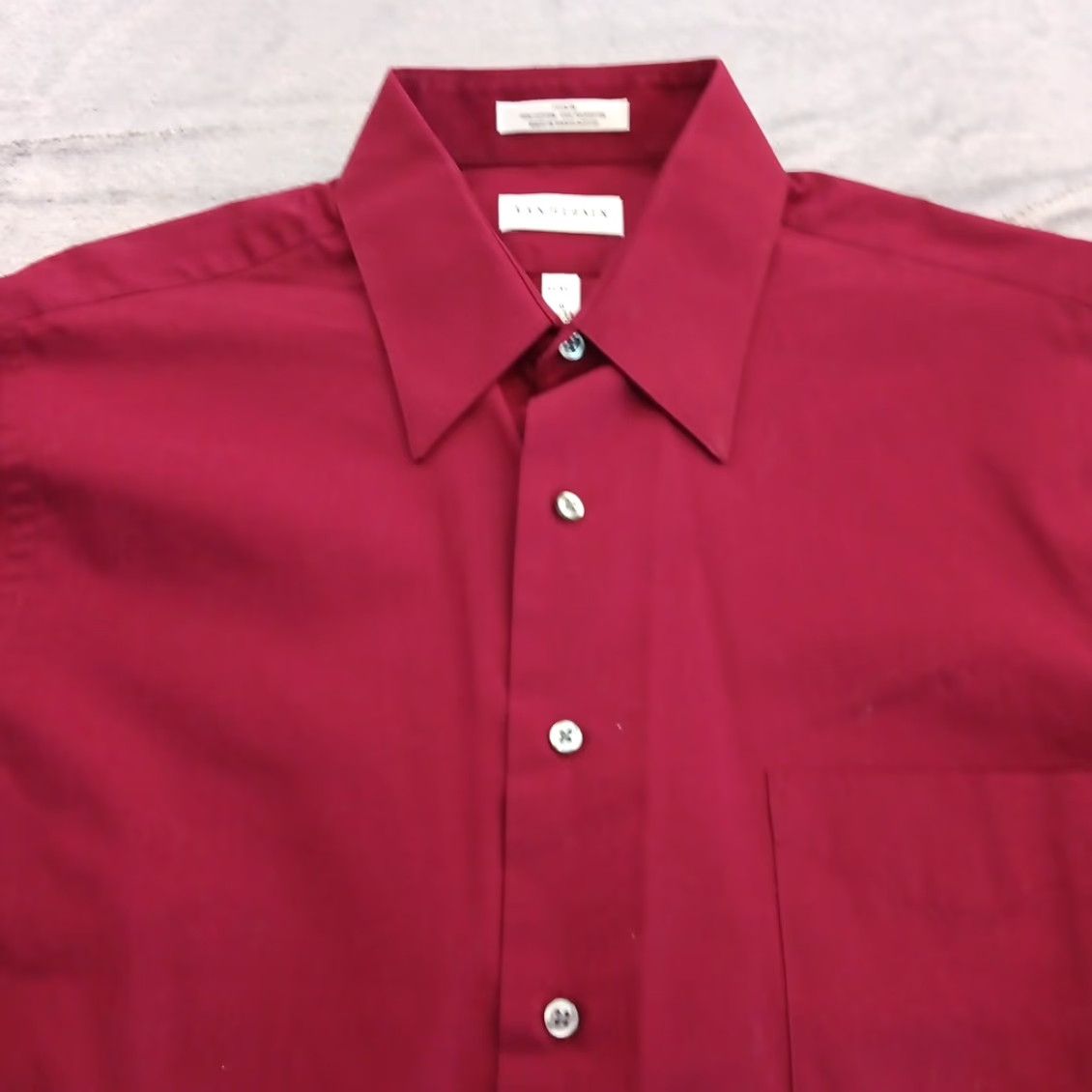 Van Heusen Van Heusen Shirt Mens Large Red Long Sleeve Button-Up Cotton Blend Poplin Size US L / EU 52-54 / 3 - 2 Thumbnail