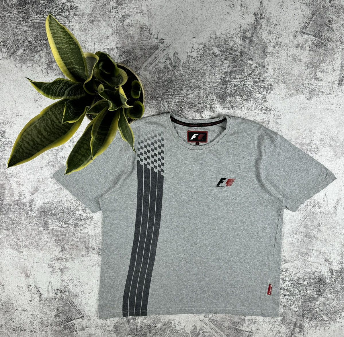 Formula 1 Formula 1 Mercedes Mclaren Grand Prix Big Logo T Shirt Tee Size US XL / EU 56 / 4 - 1 Thumbnail