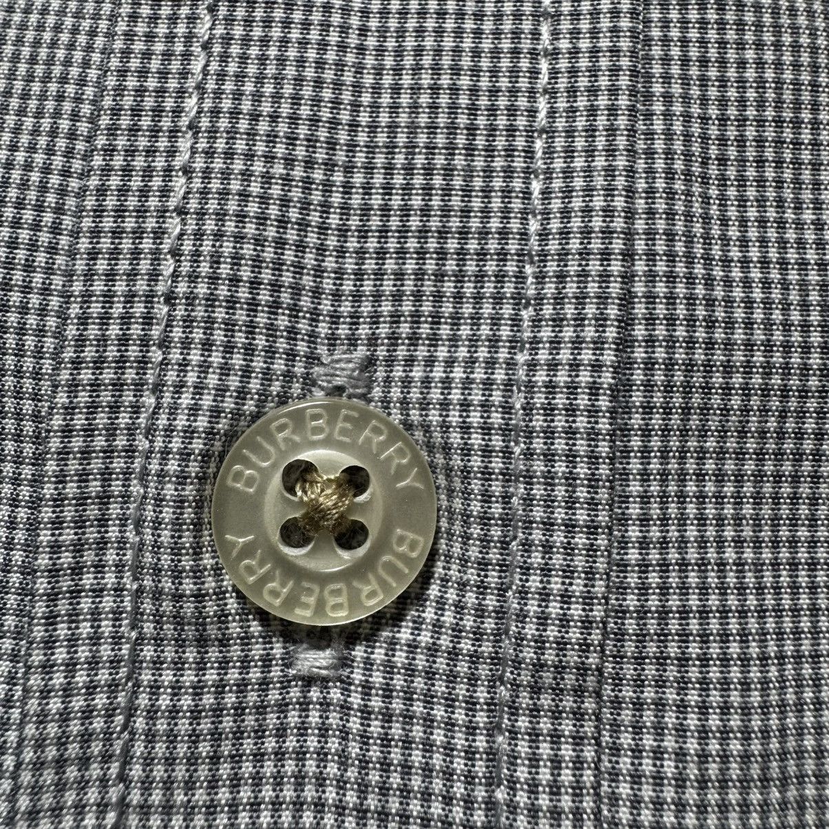 Burberry vintage burberry Signature plaid shirt with large logo. Size US M / EU 48-50 / 2 - 7 Thumbnail