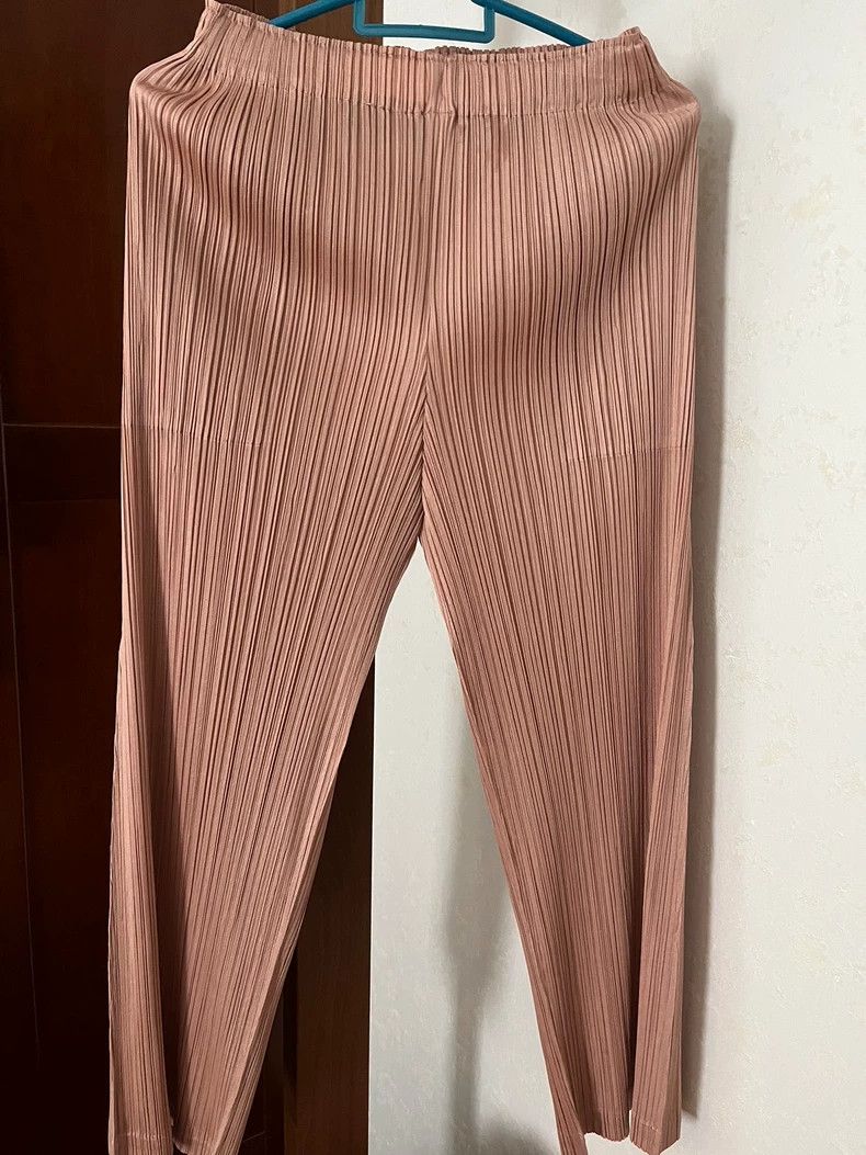 Issey Miyake Issey Miyake size:2 Light brown pleated trousers Size 32" / US 10 / IT 46 - 1 Thumbnail