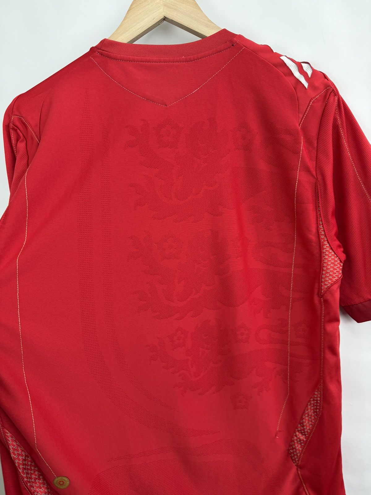 Umbro 🏴󠁧󠁢󠁥󠁮󠁧󠁿 Vintage 2006 England Umbro Soccer Jersey Training T-Shirt Size US L / EU 52-54 / 3 - 11 Thumbnail