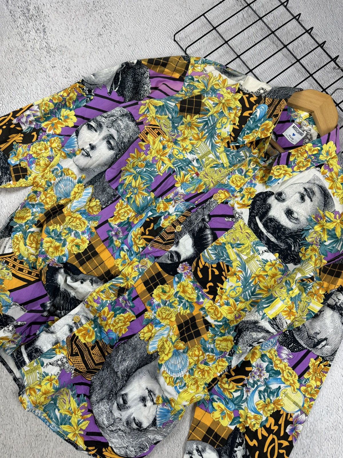 Japanese Brand × Moschino × Vintage Moschino Jean’s Men’s Long Sleeve Faces Shirt Vintage L Size US L / EU 52-54 / 3 - 3 Thumbnail