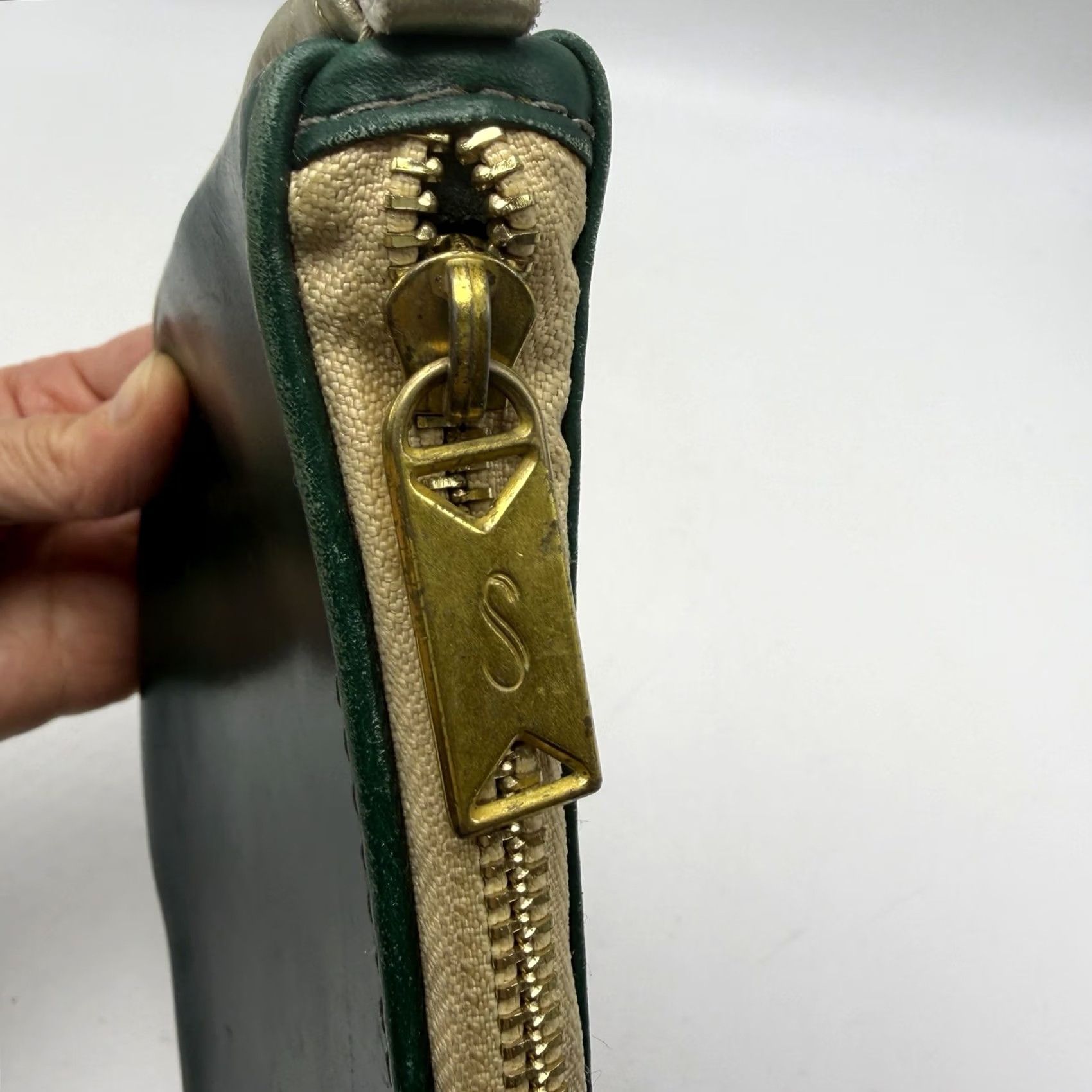 Vintage Sseko Green Leather Medium Crescent Pouch Oiled Agave Gold Zipper Size ONE SIZE - 4 Thumbnail