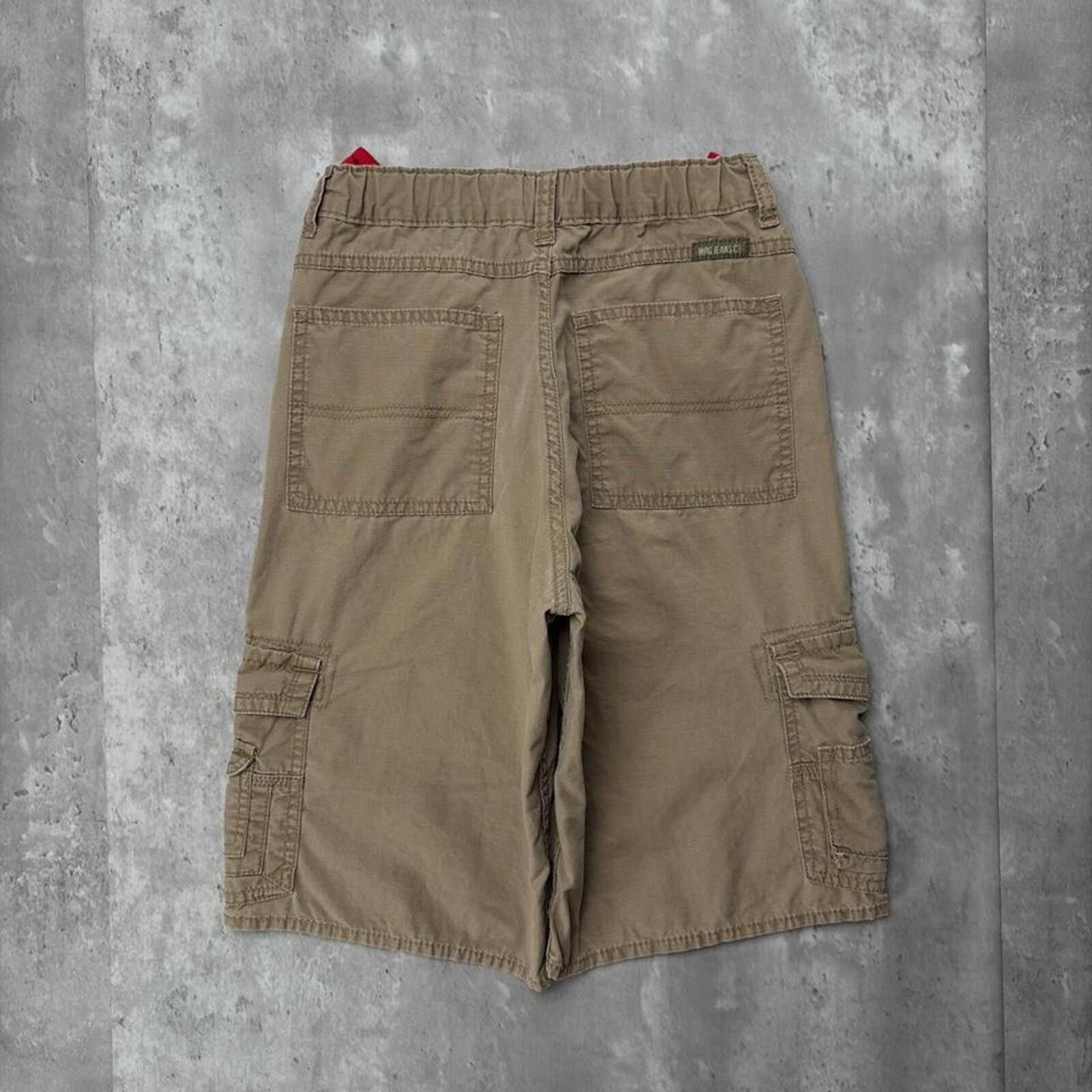 Wrangler Y2K Tan Wrangler Grunge Cargo Baggy Skater Shorts Size 42" / US 20 - 1 Thumbnail