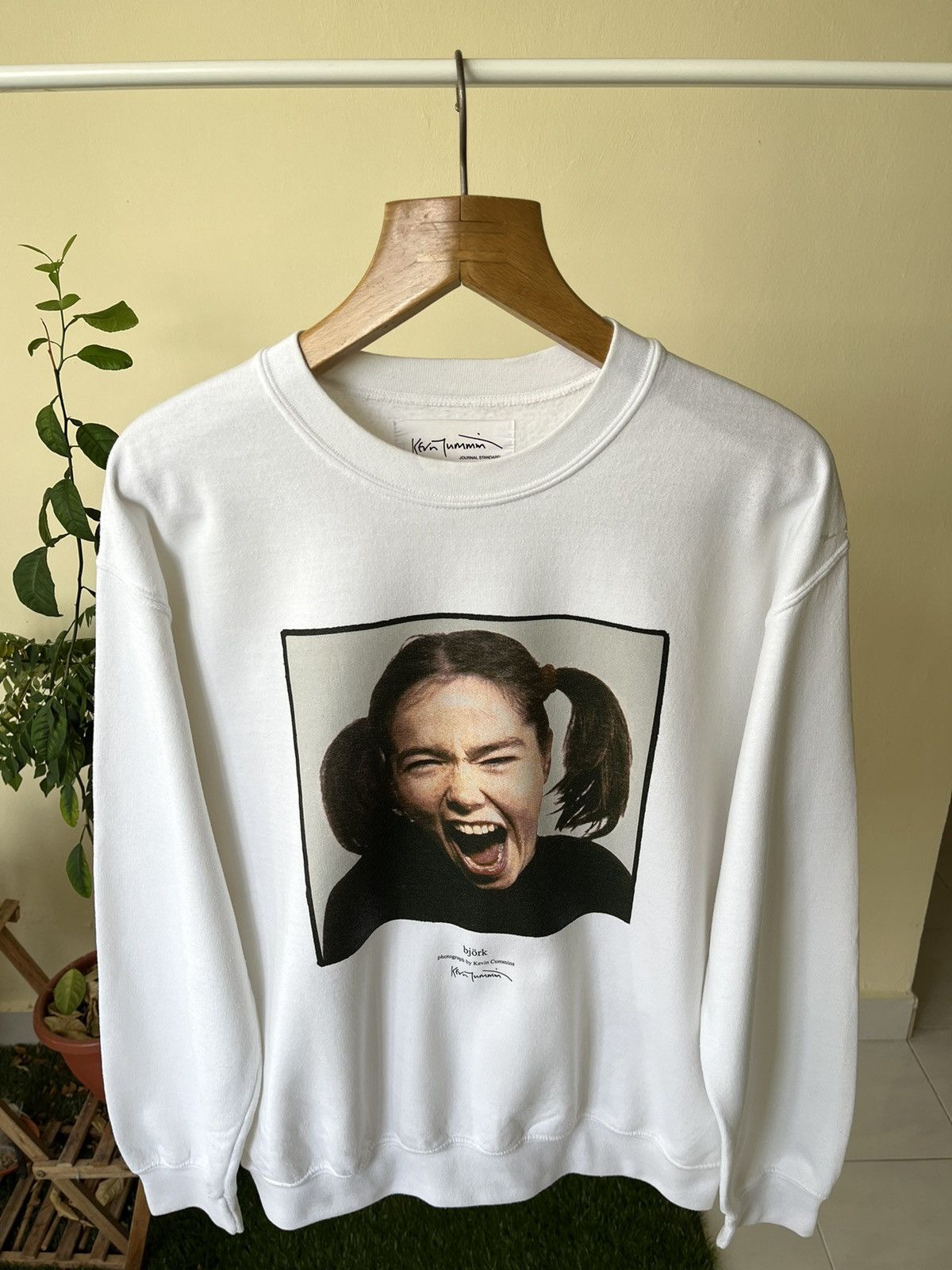 Bjork By Kevin Cummins | Grailed