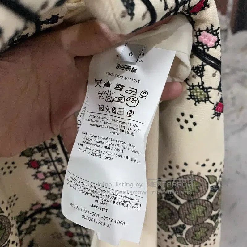 Valentino Valentino Long Beigey Coat for Women . Size XXS / US 00 / IT 34 - 7 Thumbnail