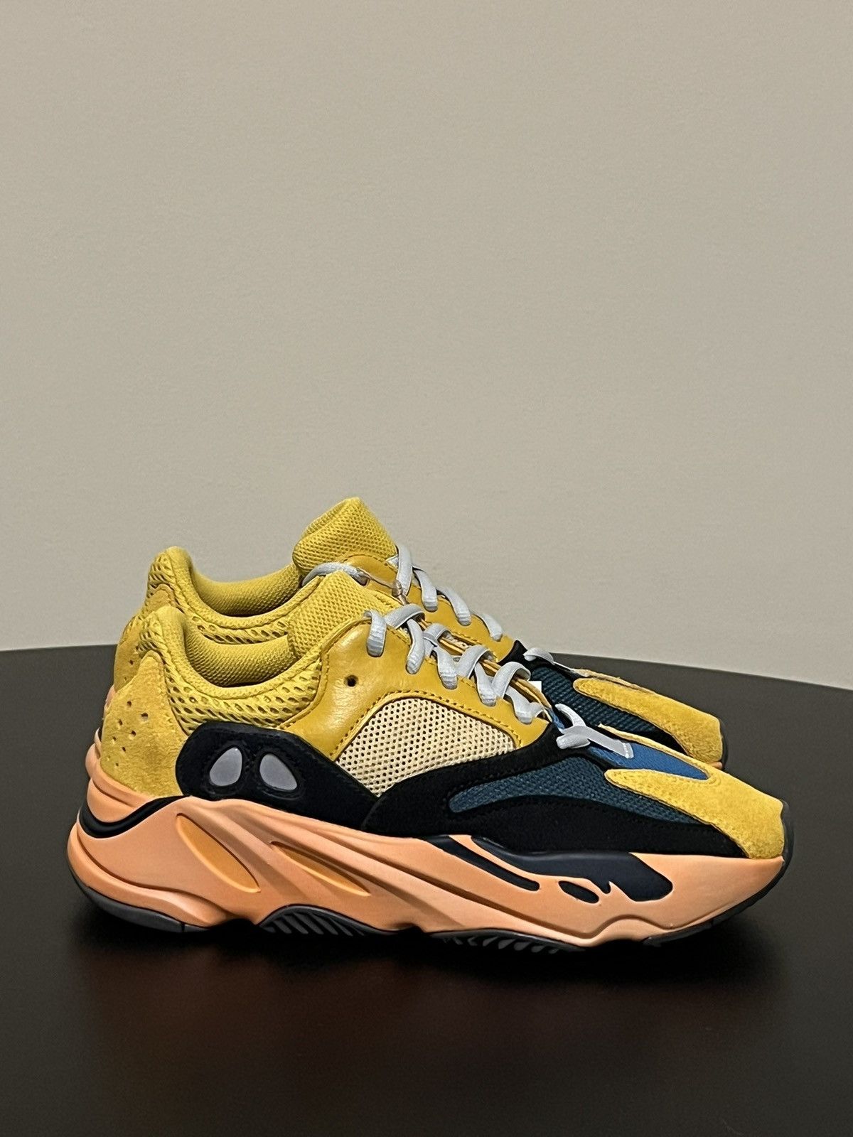 Adidas × Kanye West Adidas Yeezy Boost 700 V1 Sun Size US 5 / IT 35 - 2 Thumbnail