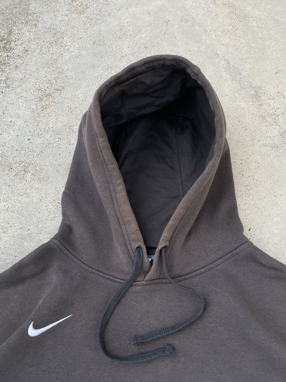 Nike × Vintage Vintage Y2K Sun Faded Brown Nike Whitney Volleyball Hoodie Size US XXL / EU 58 / 5 - 10 Thumbnail