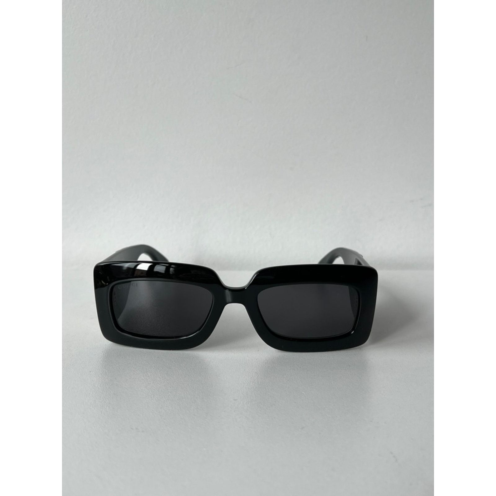Gucci NEW Gucci GG0811S Black Scalloped Arm Sunglasses Size ONE SIZE - 6 Thumbnail