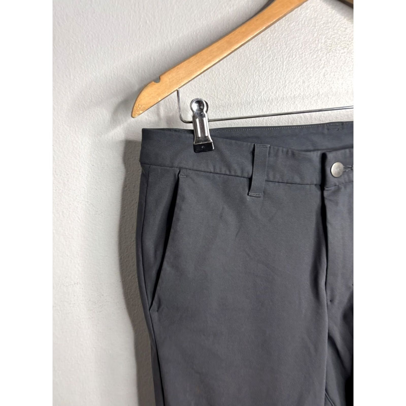 Lululemon Lululemon Mens Gray S Slim Fit Stretch Chino Golf Office Commuter Tapered Pants Size US 29 - 2 Thumbnail