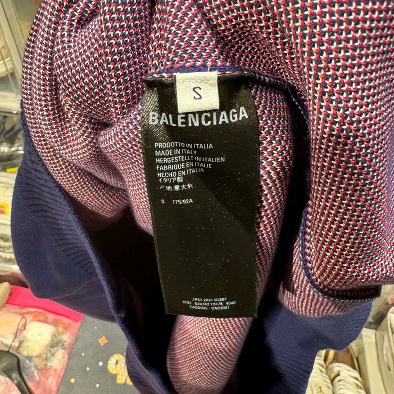 Balenciaga Balenciaga Small Logo Pullover Sweater Size US S / EU 44-46 / 1 - 5 Thumbnail