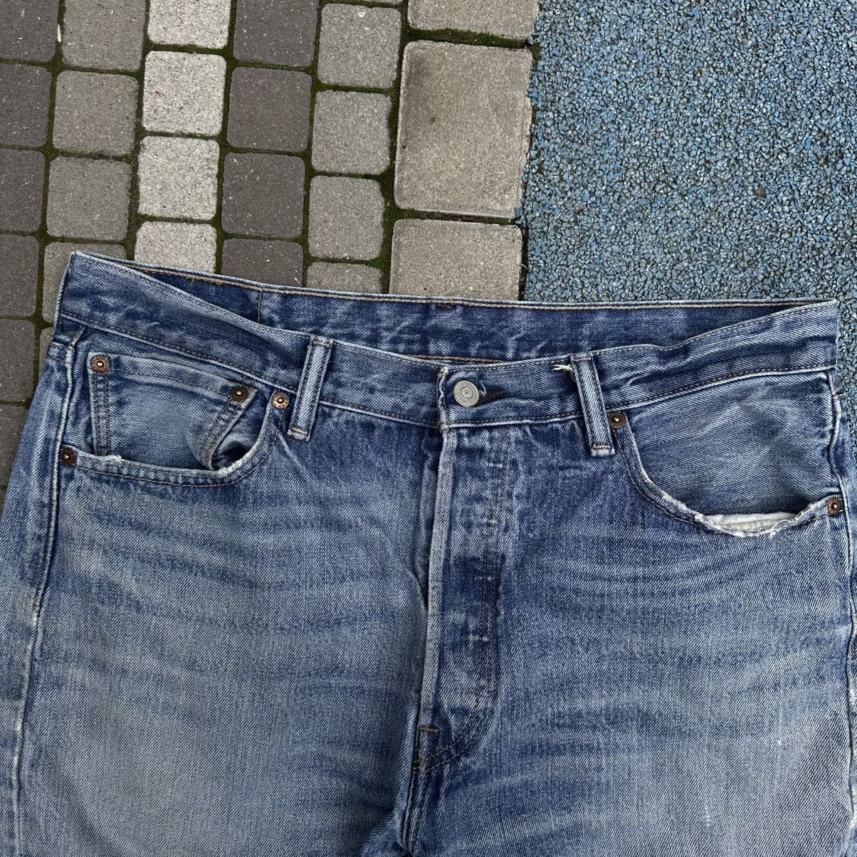 Levi's × Vintage Vintage Levi’s Shorts Size 34 Style USA 00s USA Size US 34 / EU 50 - 7 Thumbnail