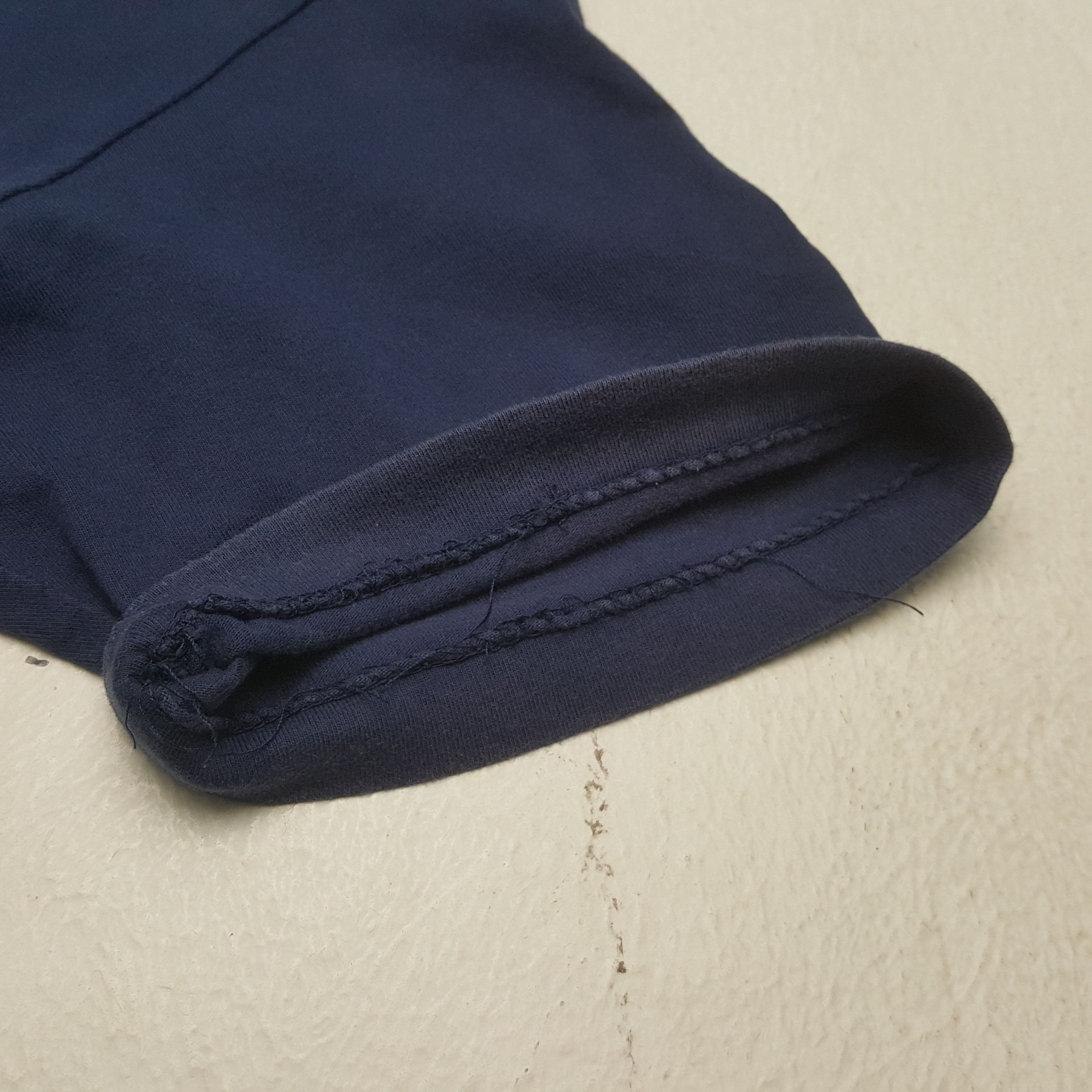 Comme des Garcons PLAY Comme Des Garcons Play Japanese Brand Tshirt RR6 Size US S / EU 44-46 / 1 - 5 Thumbnail