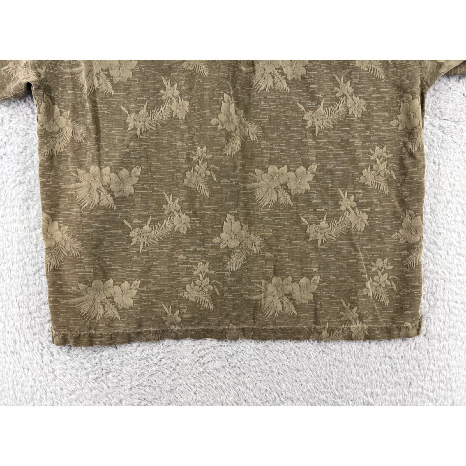 Tommy Bahama VINTAGE Tommy Bahama Shirt Mens Extra Large Beige Floral Hawaiian Button Up Silk Camp Size US XL / EU 56 / 4 - 7 Thumbnail
