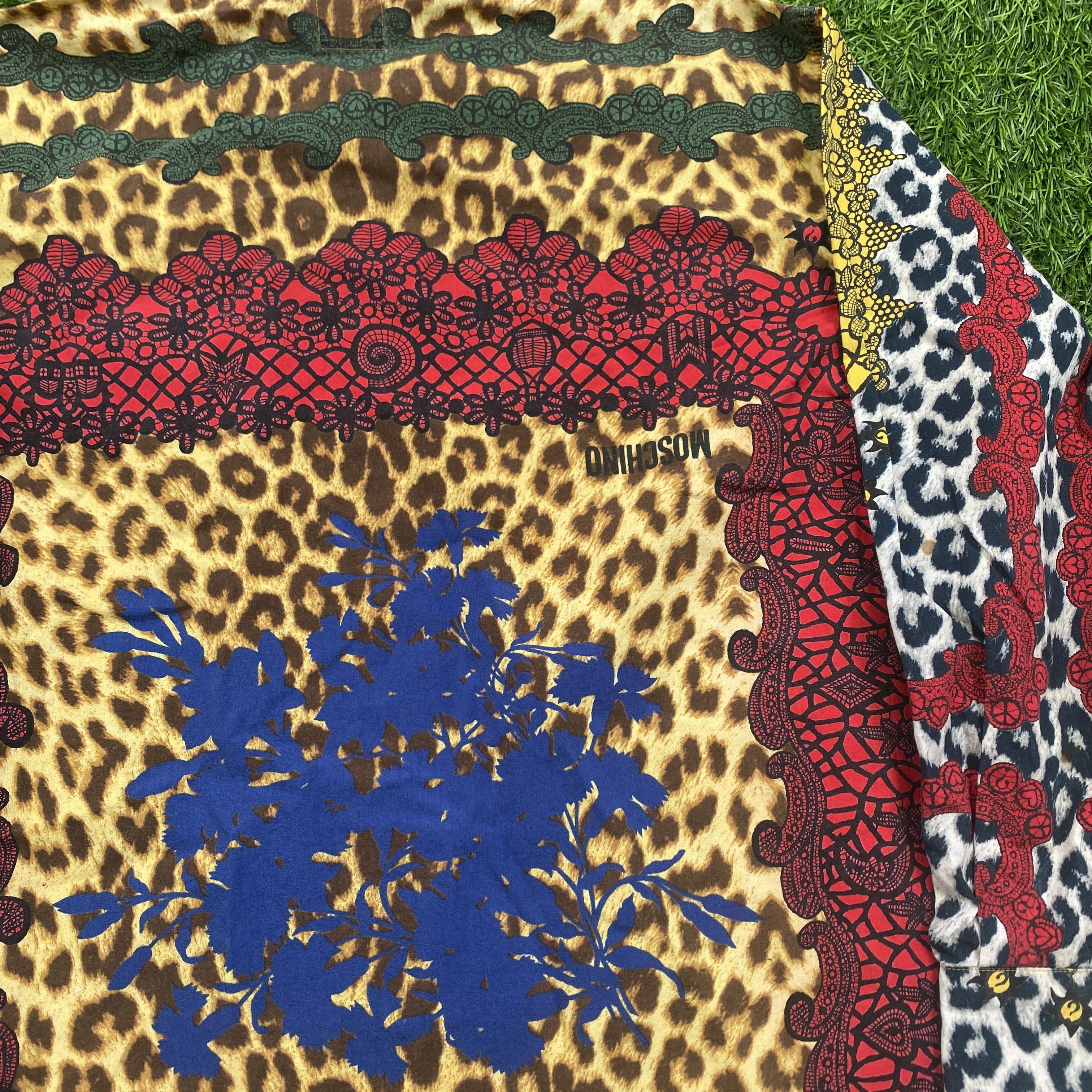 Moschino × Vintage Vintage Moschino Leopard Classic Shirts Size US M / EU 48-50 / 2 - 5 Thumbnail