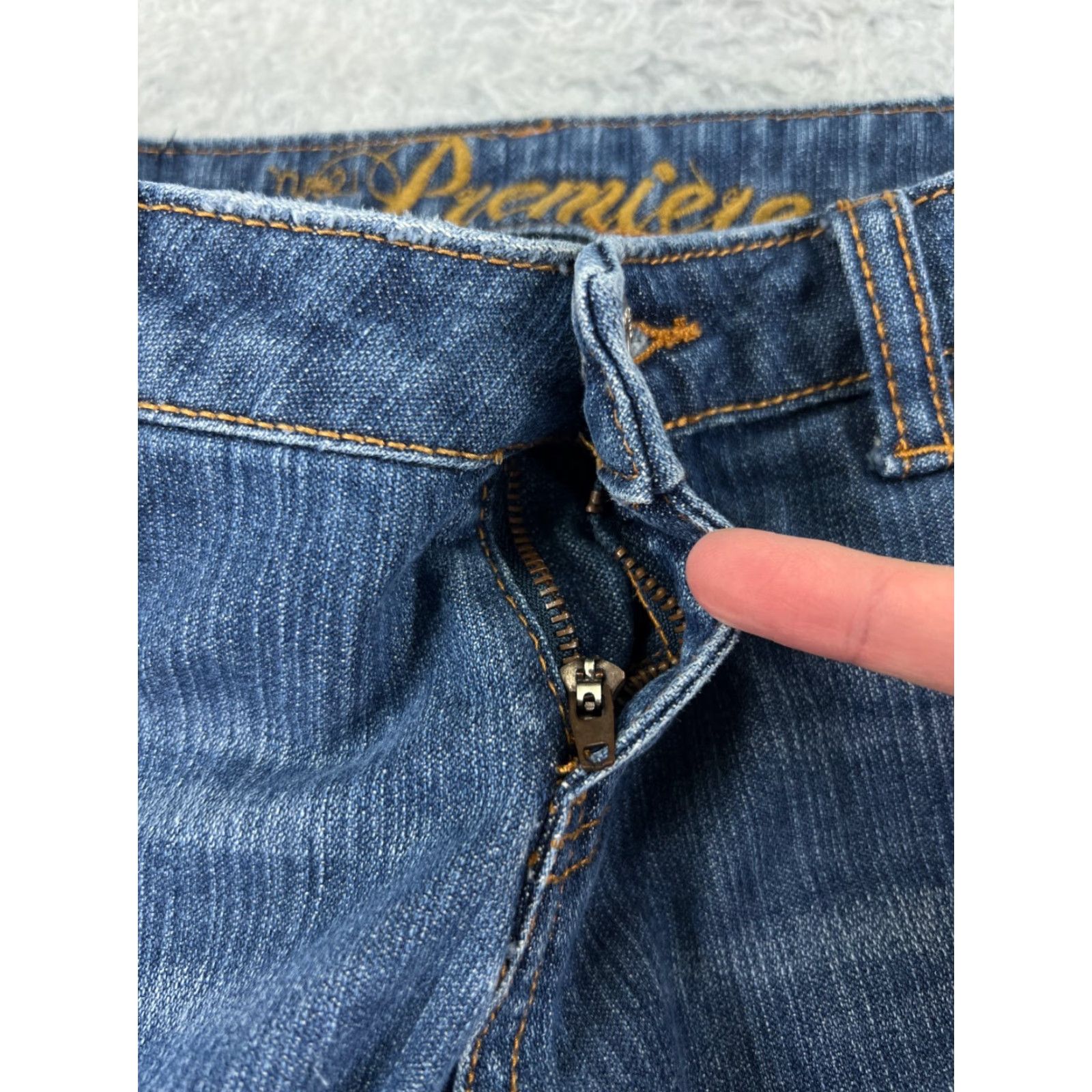 Denime Premiere Women's Flared Denim Jeans Size 3 Blue Cotton Embroidered Distressed 90s Style Size 26" / US 2 / IT 38 - 3 Thumbnail