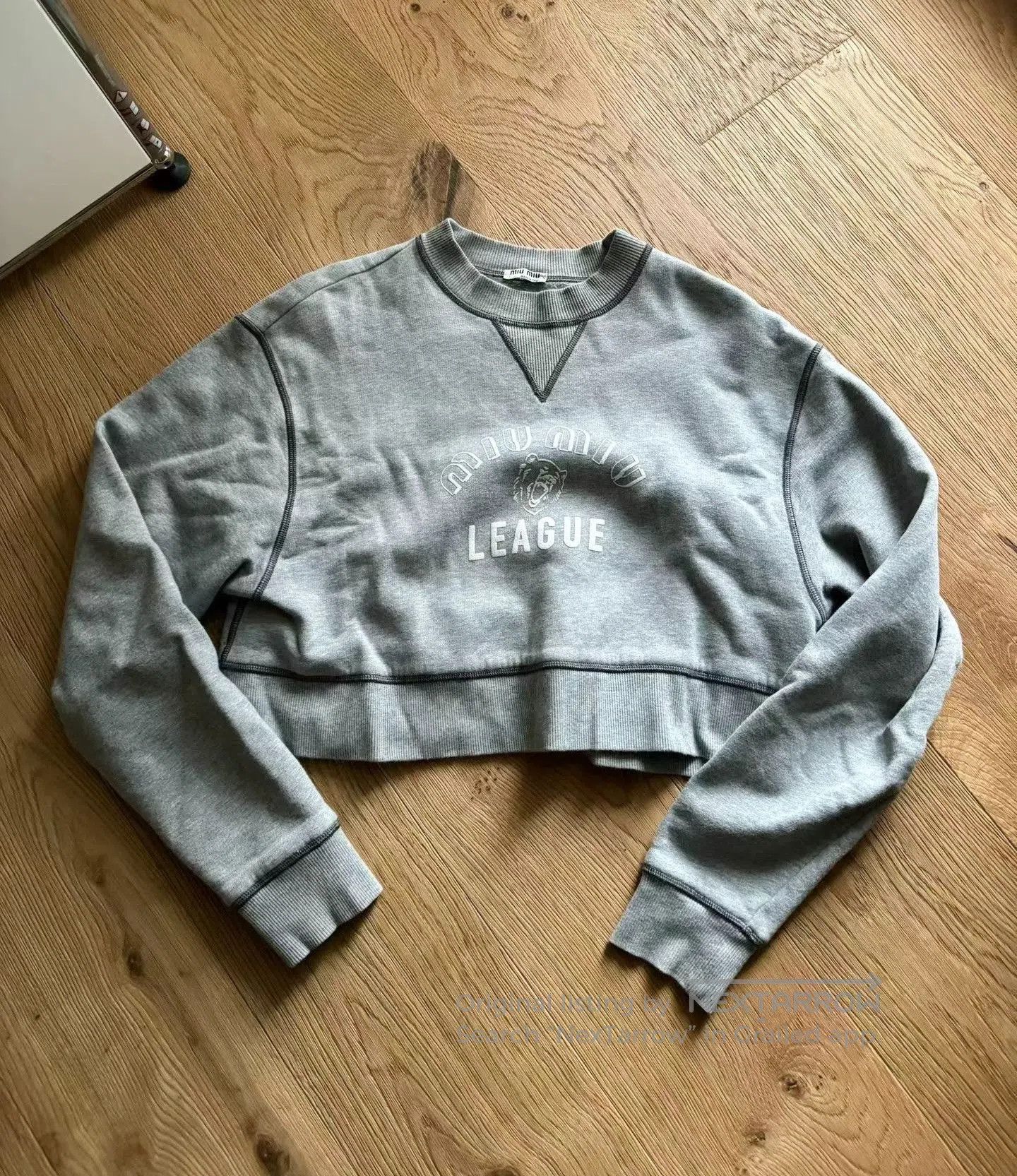 Miu Miu Miu Miu Gray Preppy Foam Print Cropped Sweatshirt. Size S / US 4 / IT 40 - 1 Thumbnail