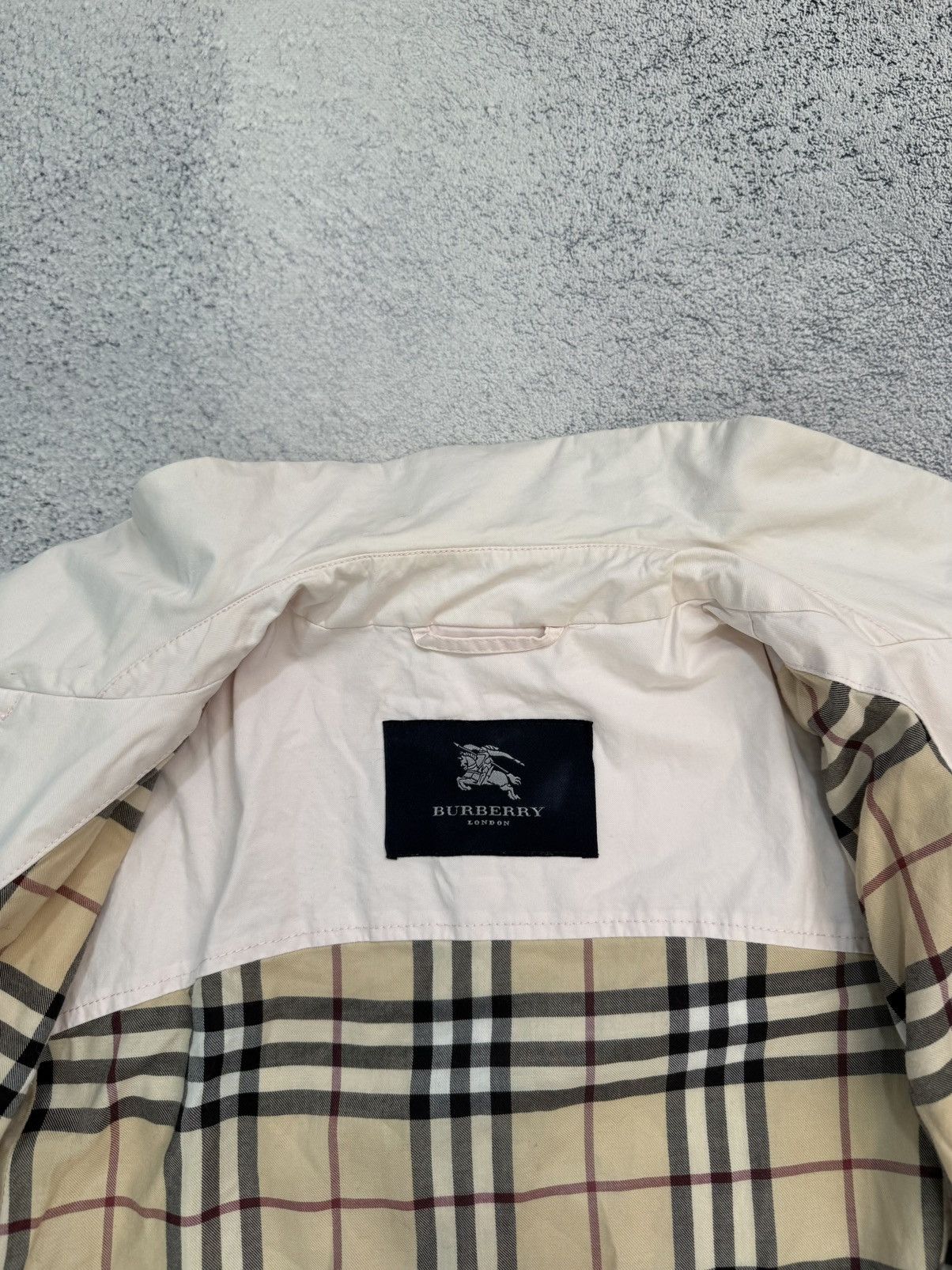 Burberry Burberry London Jacket Women’s Size 38 US8 Pink Check Lining Size M / US 6-8 / IT 42-44 - 11 Thumbnail