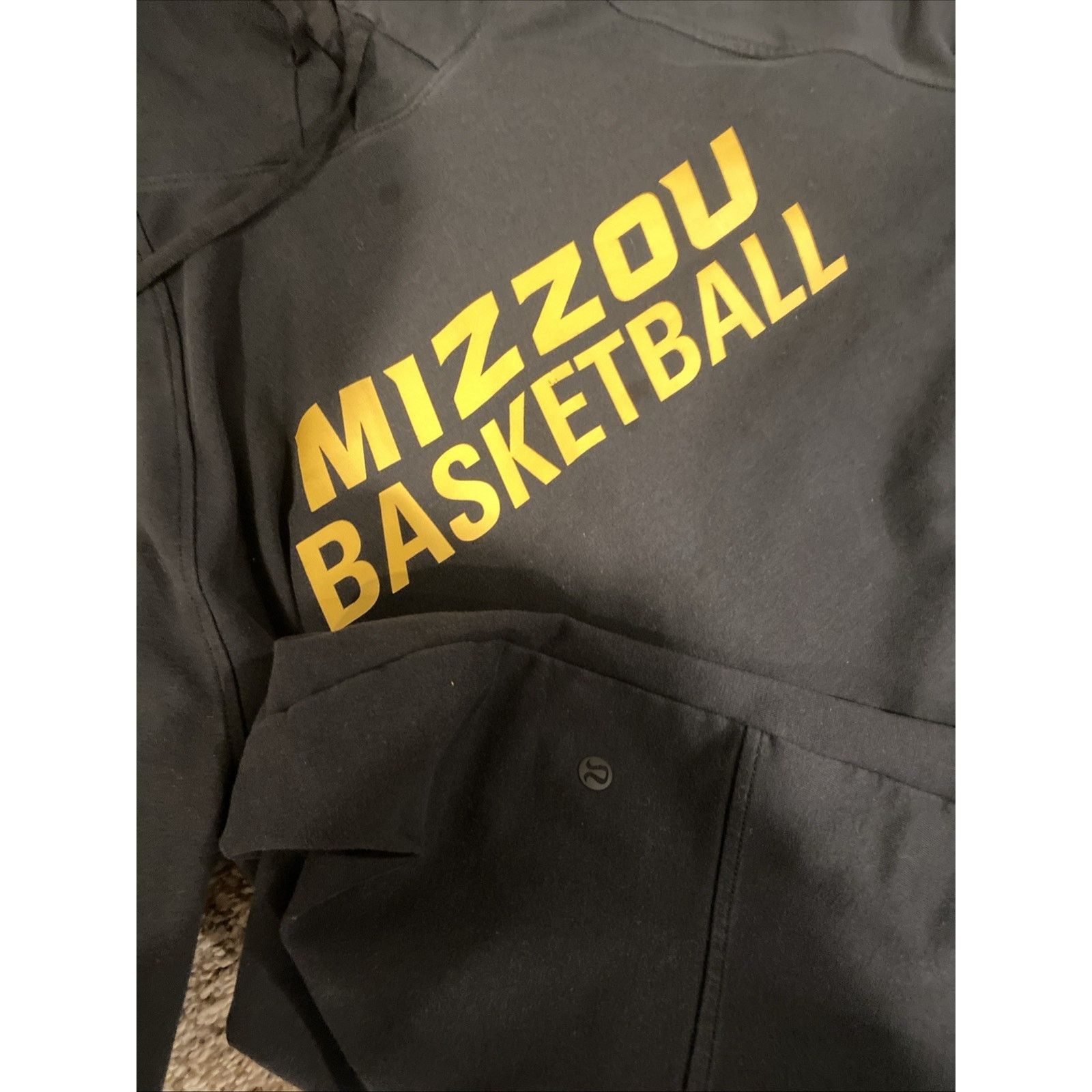 Lululemon Mizzou Basketball Lululemon Sweatsuit - Size Large Size US L / EU 52-54 / 3 - 2 Thumbnail