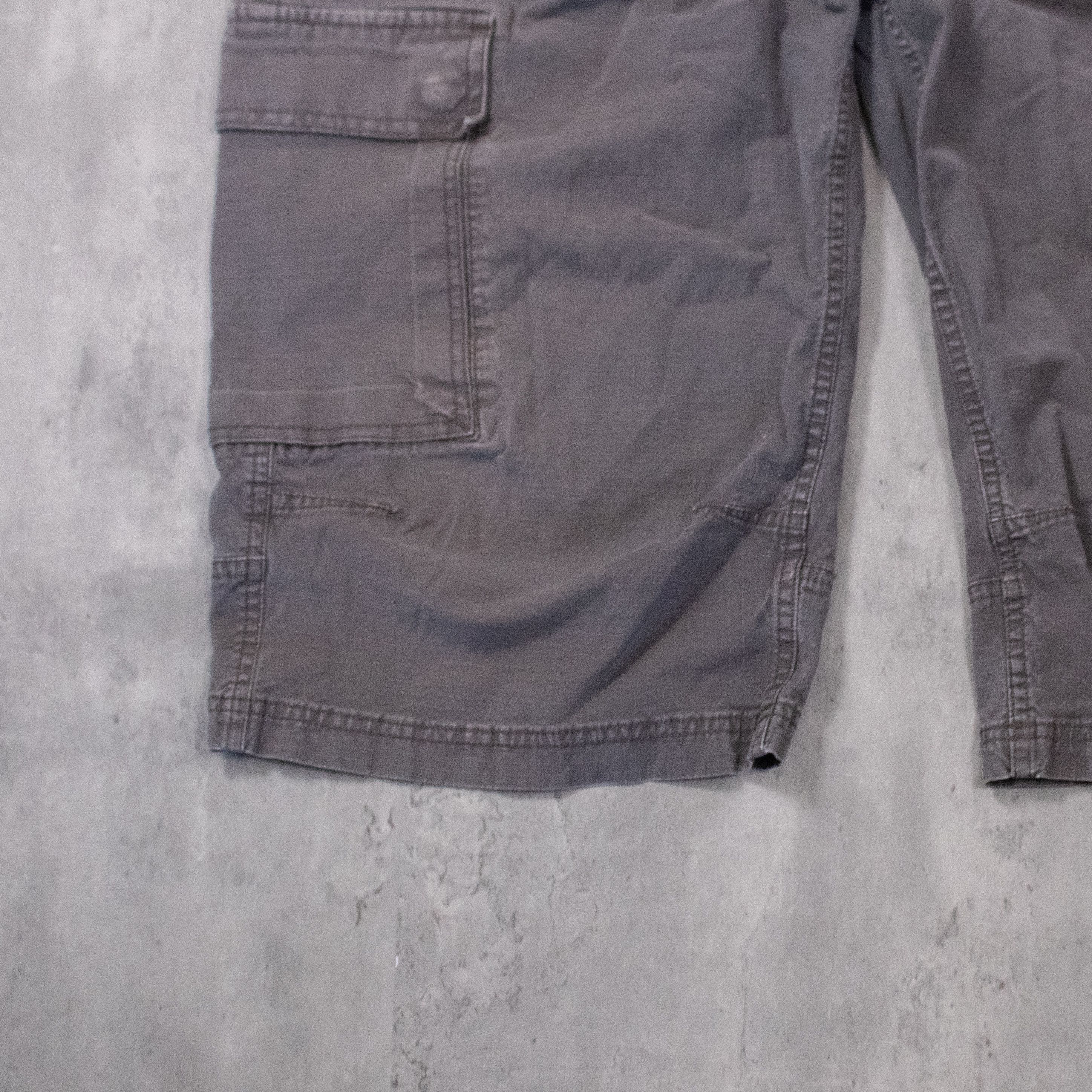 Mountain Equipment Company Y2K 2000's MEC Baggy Long Inseam Grey Shorts Size US 41 - 5 Thumbnail