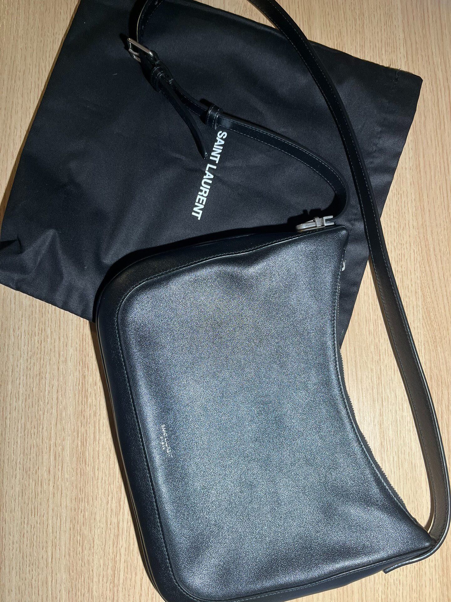 Saint Laurent Paris Saint Laurent Black Le Tuc Underarm Shoulder Bag GGGG42608 Size ONE SIZE - 3 Thumbnail