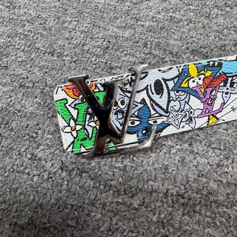 Louis Vuitton Louis Vuitton Limited Graffiti First Cowhide Leather Belt Size ONE SIZE - 3 Thumbnail