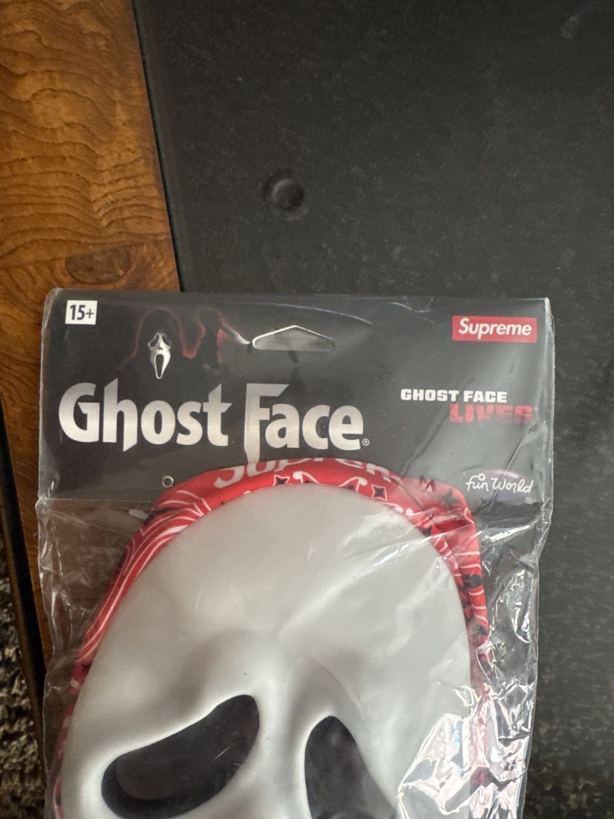Supreme Supreme Ghostface Red Bandana Mask Size ONE SIZE - 3 Thumbnail