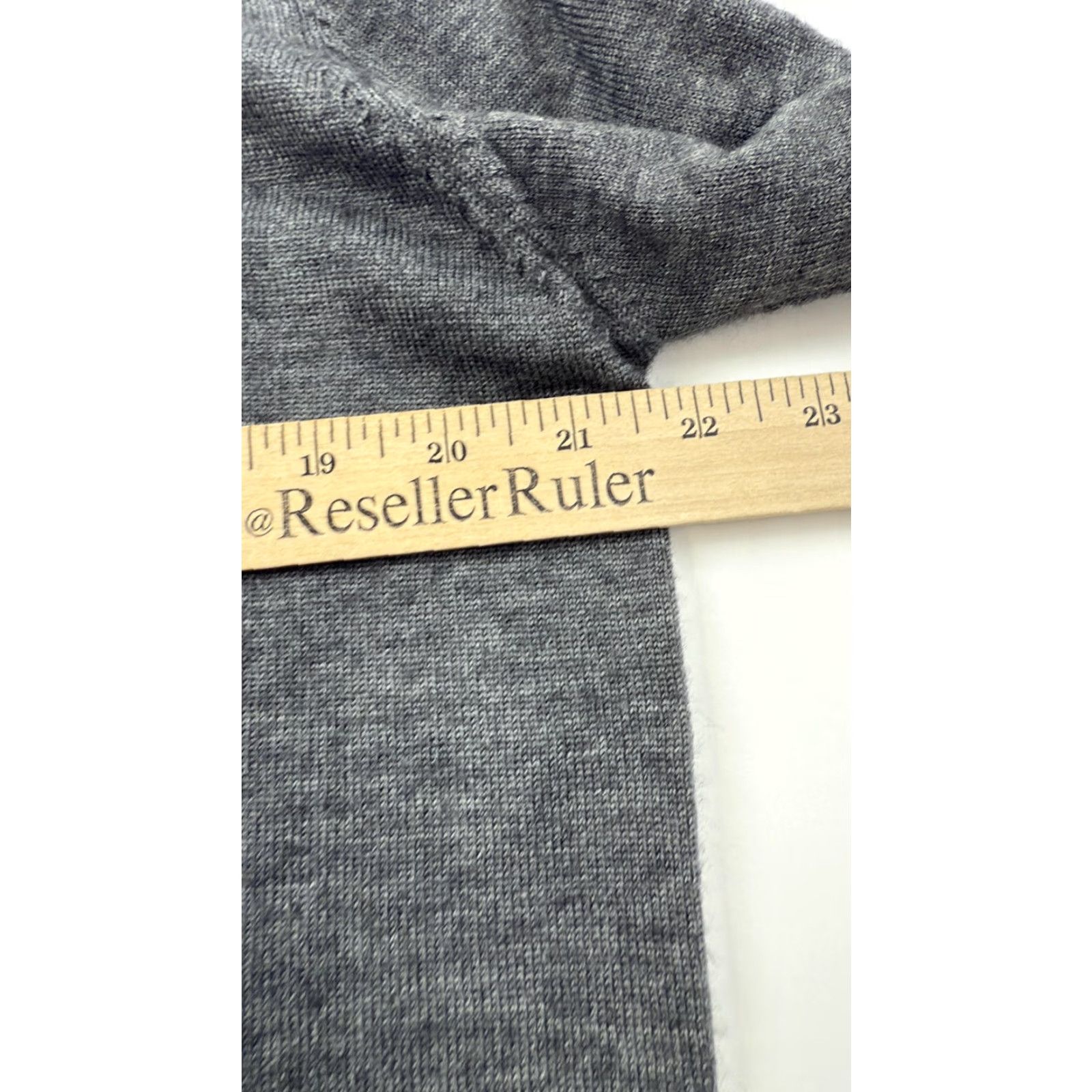 Vintage Toscano Sweater Mens Large Gray Blue Argyle Merino Wool Blend Pullover Knit V-Neck Lightweight All Seasons MENS Size US L / EU 52-54 / 3 - 7 Thumbnail