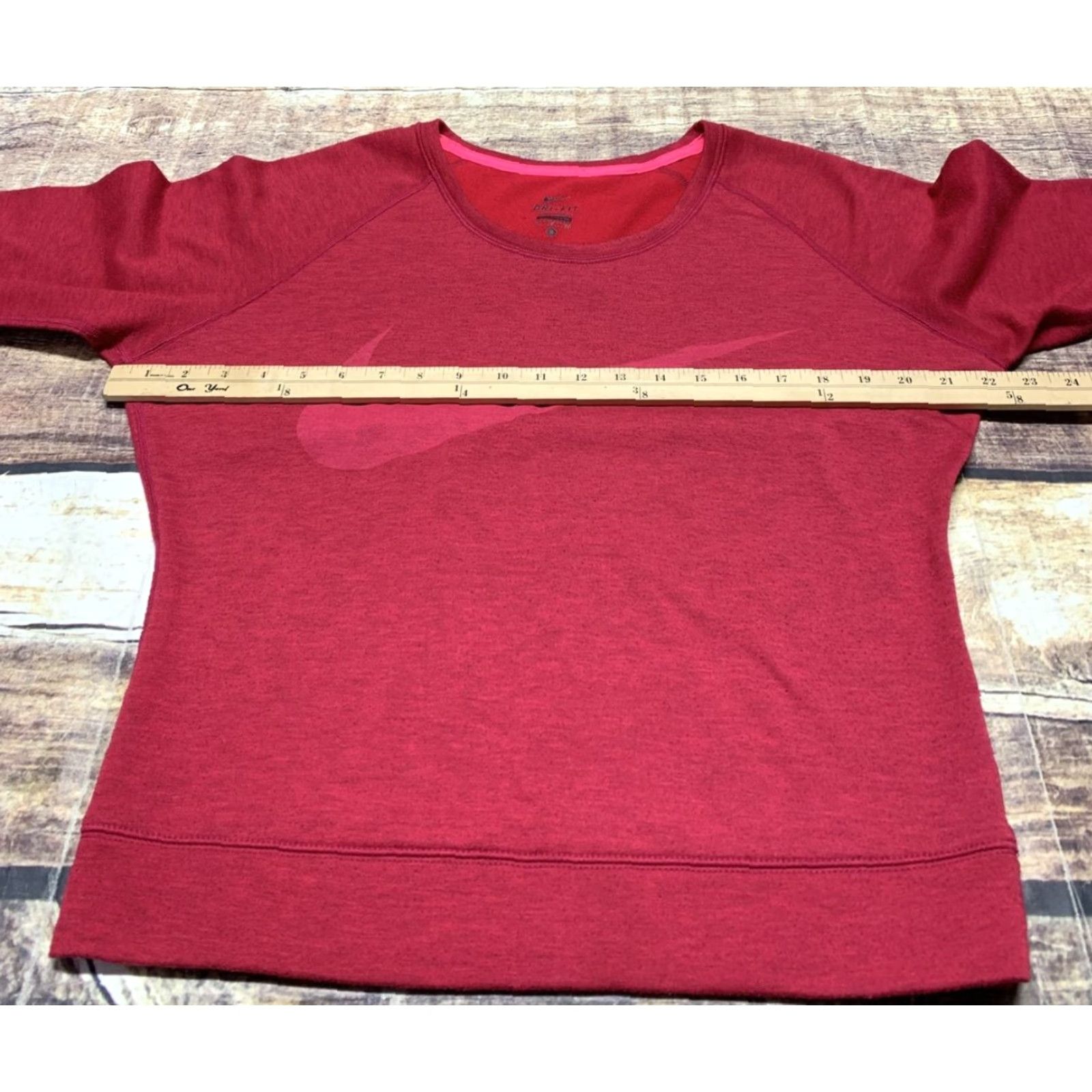 Nike Nike Dri-Fit Sweatshirt Women's Red Size Small Adult Women Nike Dri-Fit Sweatshirt Red Small Women Size S / US 4 / IT 40 - 4 Thumbnail