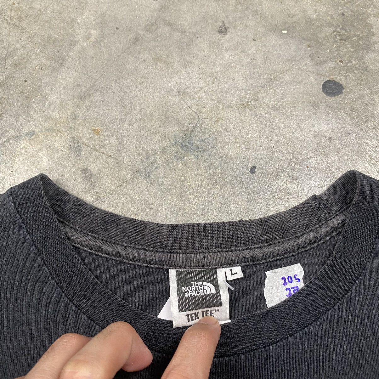 The North Face × Vintage y2k The North Face Sunfaded Tee Size US S / EU 44-46 / 1 - 4 Thumbnail