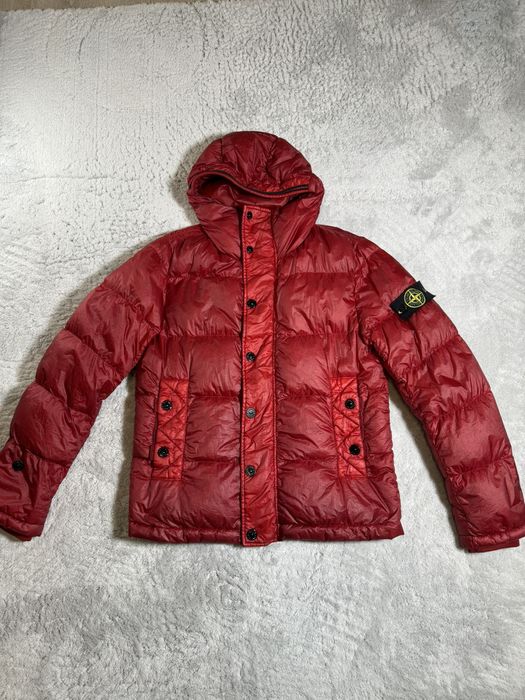 Stone island store red puffer jacket