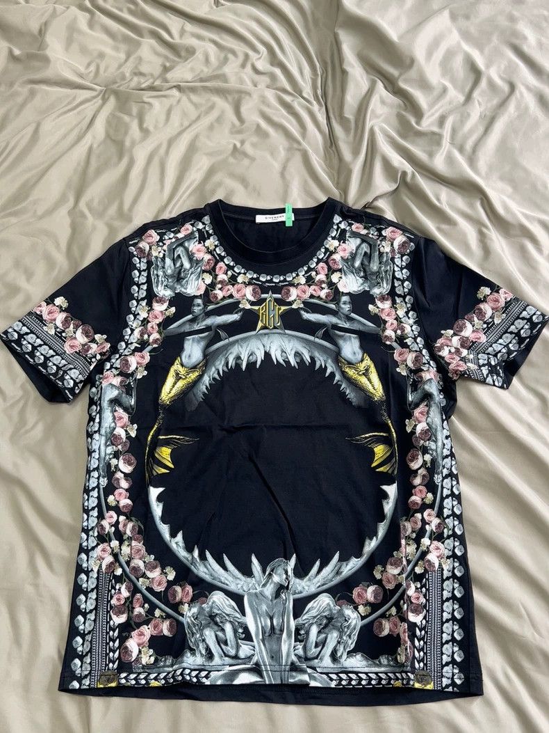 Other Givenchy Floral Shark Short Sleeve Size US S / EU 44-46 / 1 - 1 Thumbnail