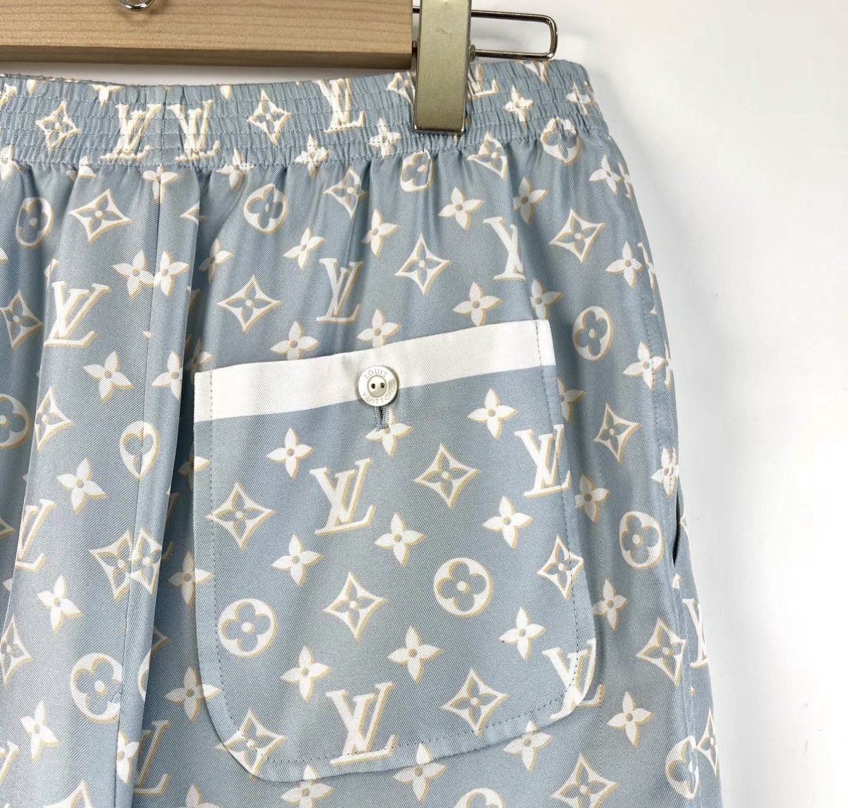 Louis Vuitton Louis Vuitton striped elastic straight casual shorts,K12 Size 26" / US 2 / IT 38 - 5 Thumbnail