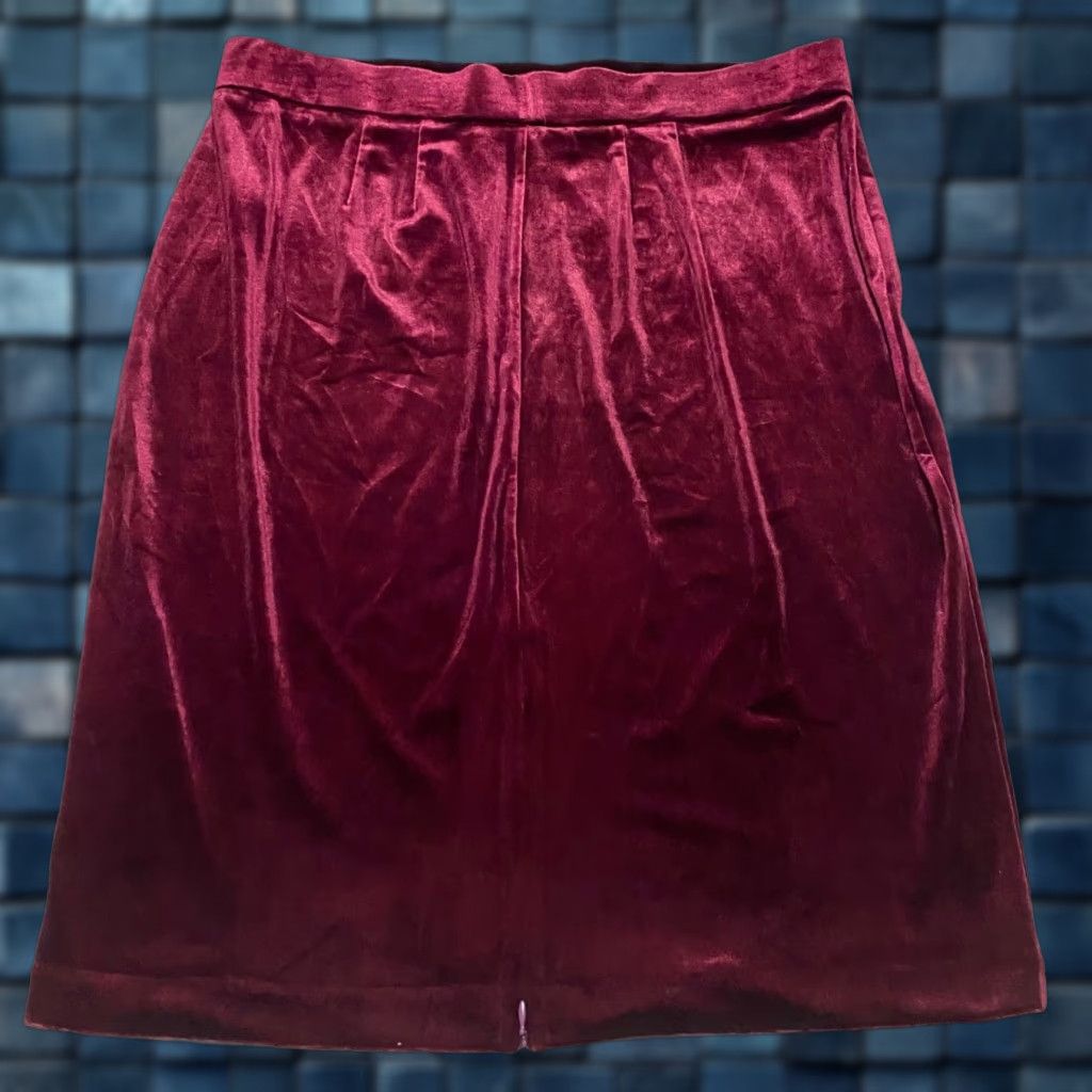 Vintage NWT Eloquii Skirt Womens 18 Plus Velvet Red Knee Length A-Line Slit Back 2973 Size 40" / US 18 - 1 Thumbnail