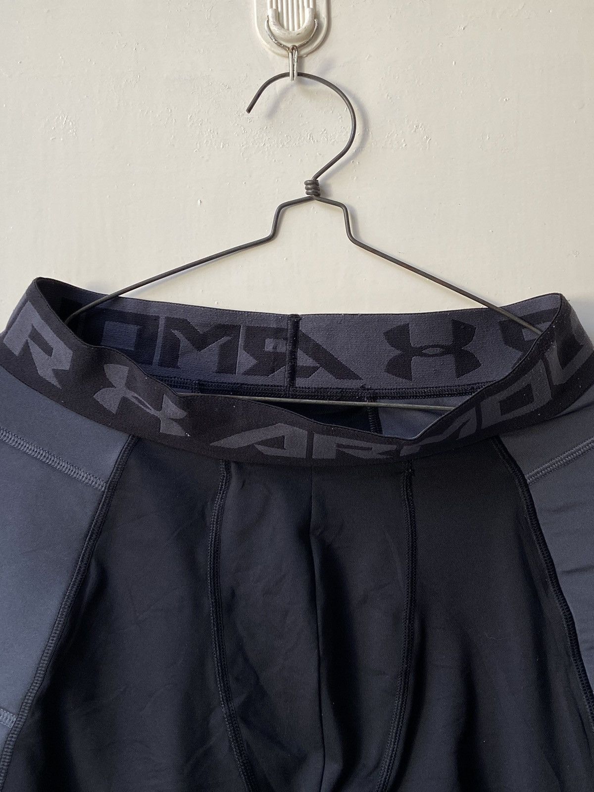 Under Armour Under Armour Heatgear Shorts Size US 26 / EU 42 - 14 Thumbnail