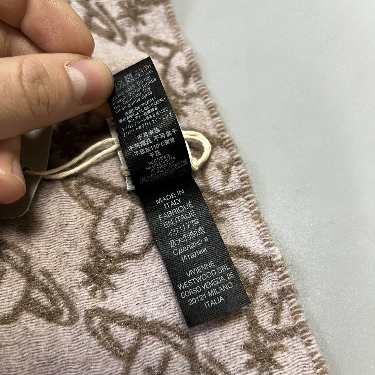 Vivienne Westwood Vivienne Westwood Two Point Reversible Scarf NEW with tags Size ONE SIZE - 20 Thumbnail
